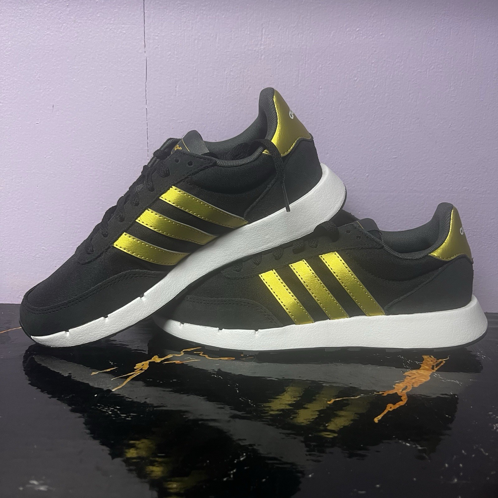 Adidas Women’s Size 6.5 Run 60s 2.0 Black Gold Shoes Brand New