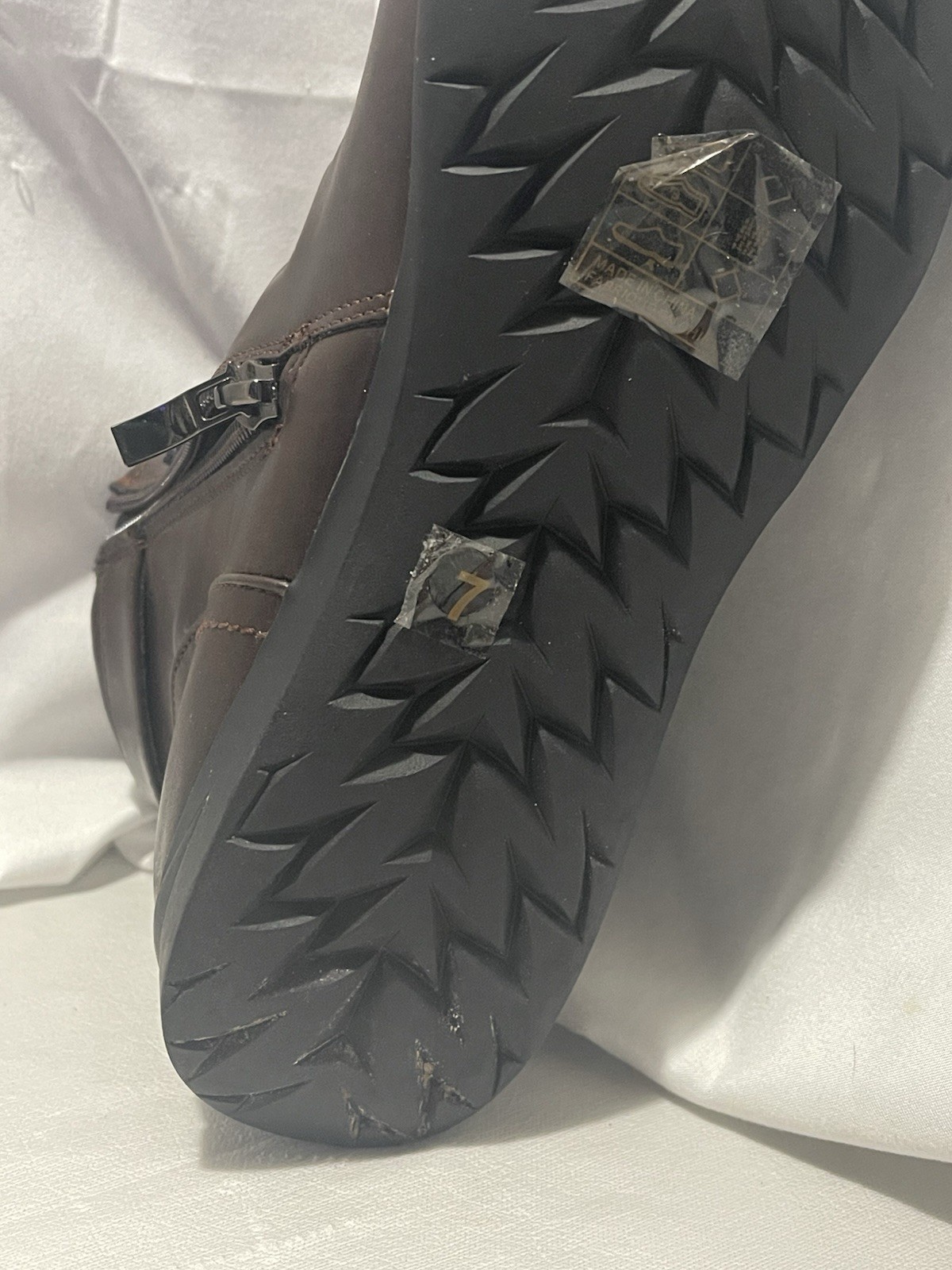 Wanderlust Womens 7 Dark Brown Ankle Boots Buckle Zip NWT