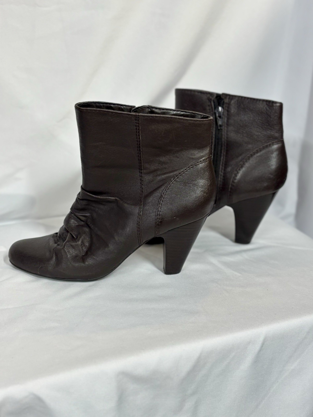 ANA a.n.a Women’s Dark Brown Leather Ankle Boots Size 8M