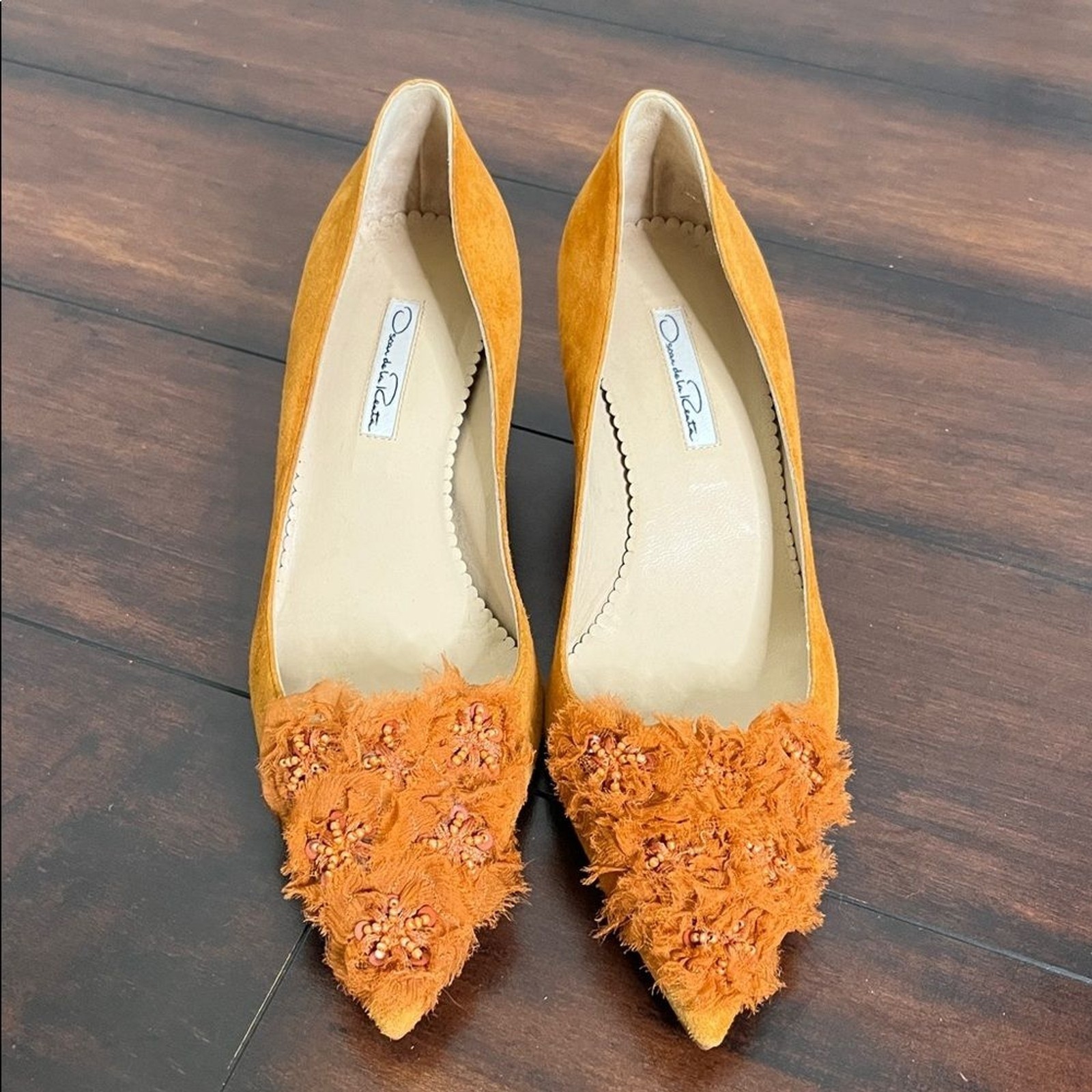 Oscar de la Renta Women’s Rust Orange Suede Heels Beaded size 38.5 New
