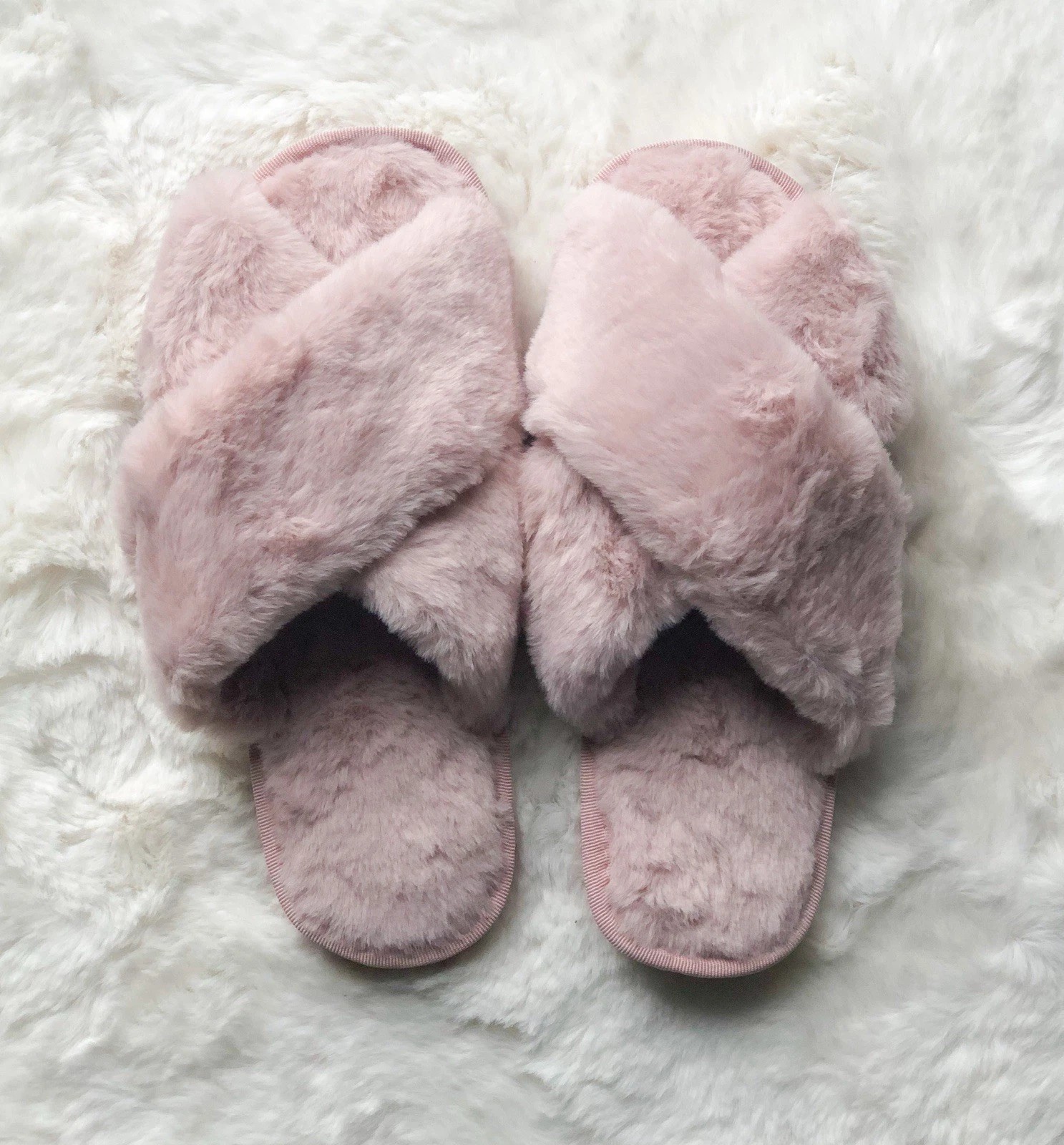 Women fluffy house slipper for wedding or any other occasion. Perfect for gifts