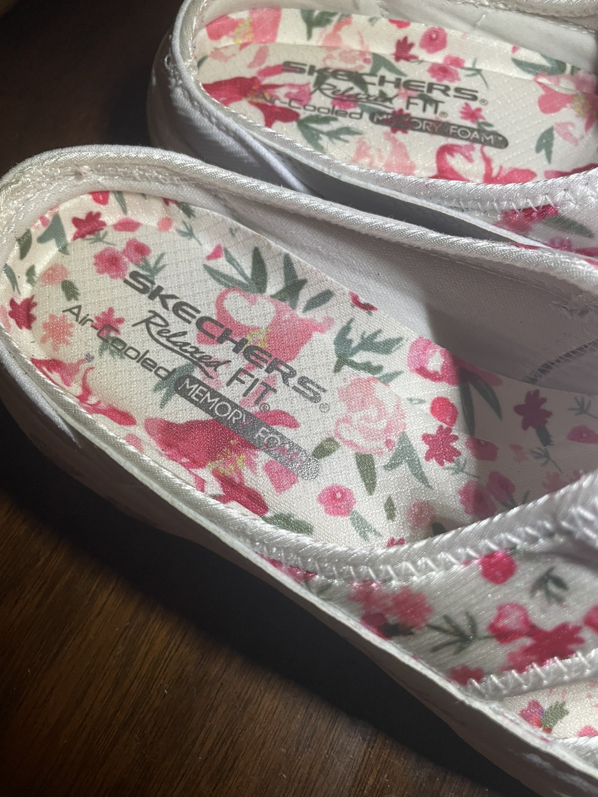 Skechers Commute Time Relaxed Fit Washable Mules-Flirty Floral-White-8.5-A399446
