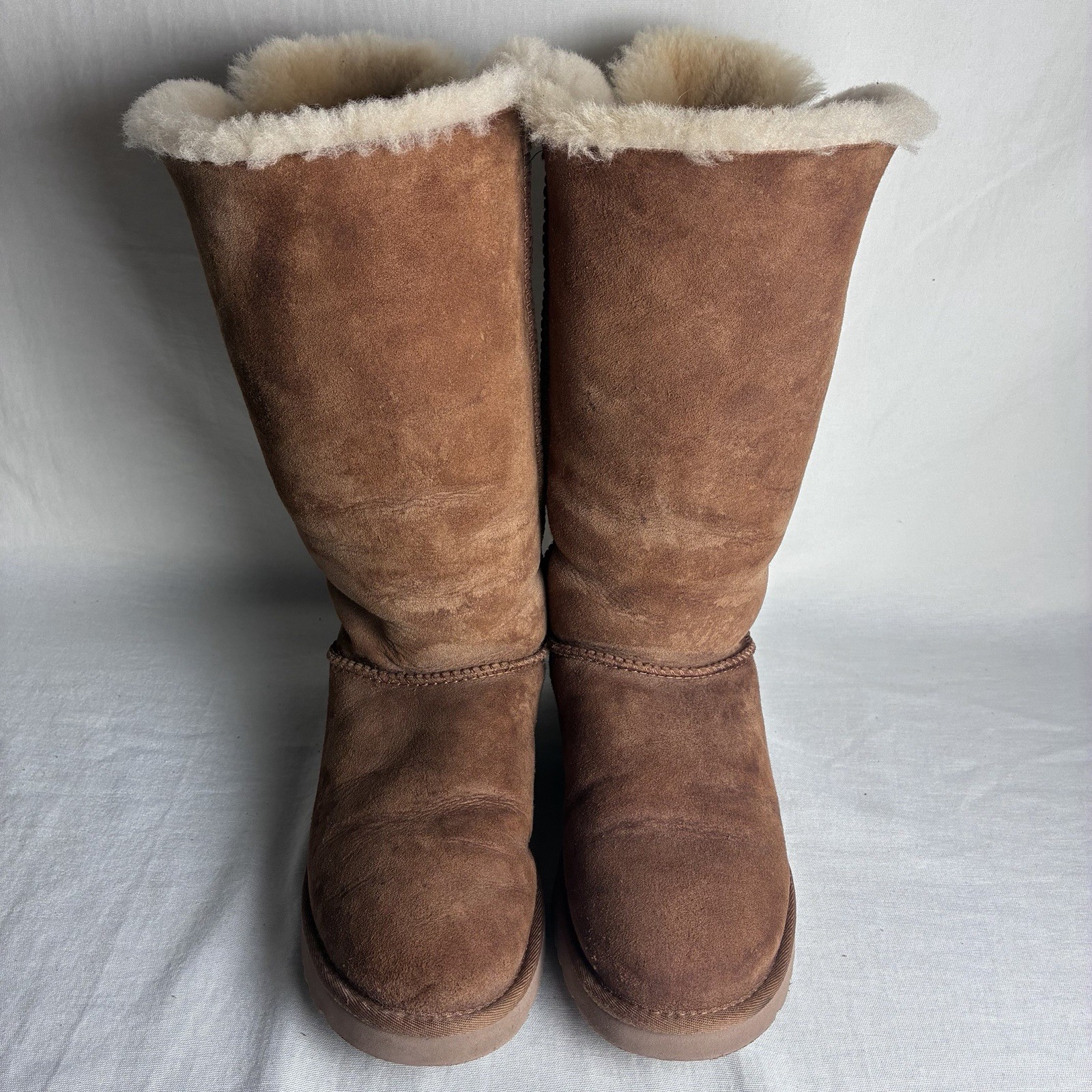 UGG Australia Tall Triple Bailey Bow Boots – Chestnut Brown – Size US 10