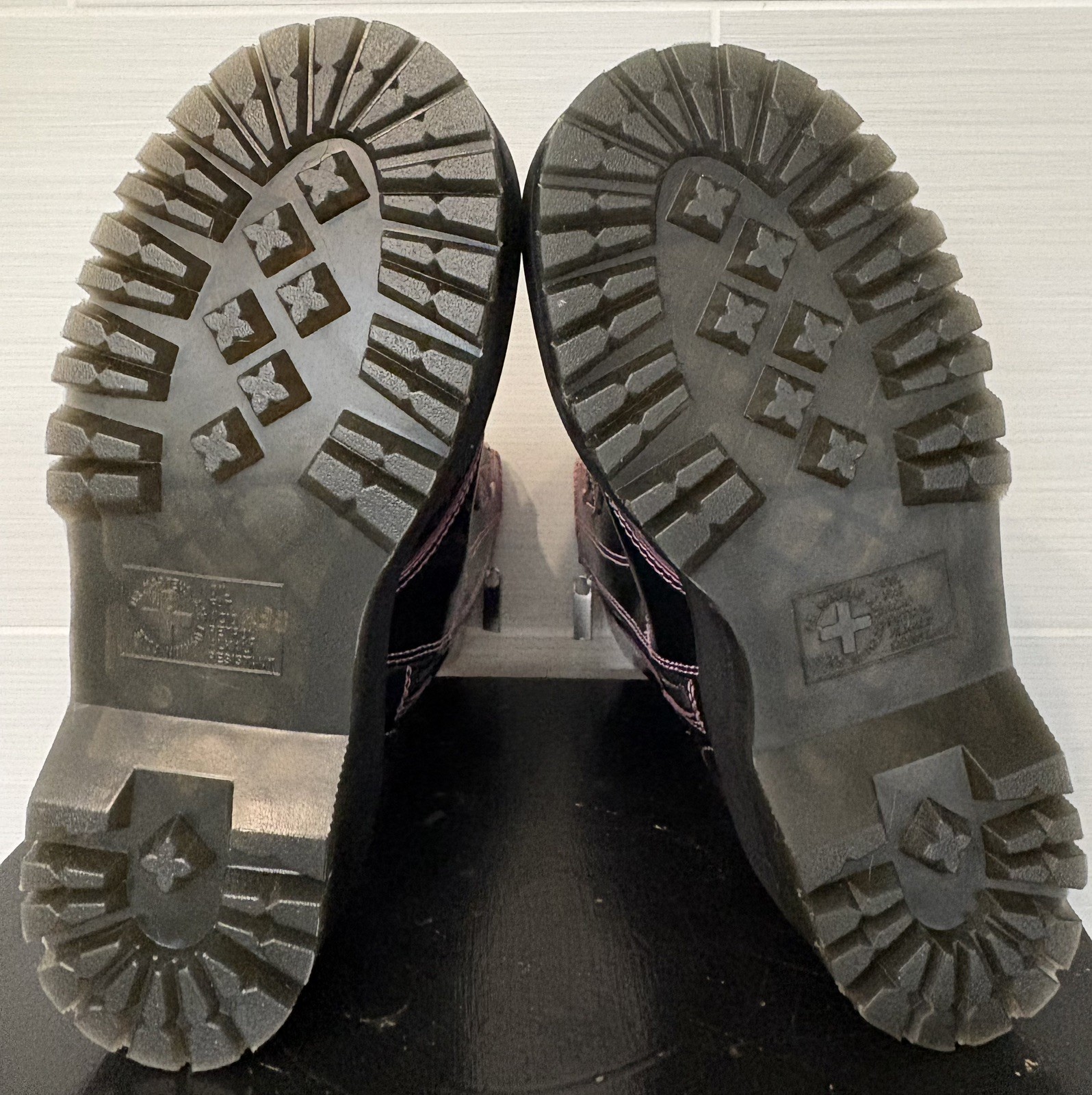JETTA HI MAX DISTRESSED LEATHER PLATFORMS FONDANT PINK MSRP$300 NEVER WORN SZ 6