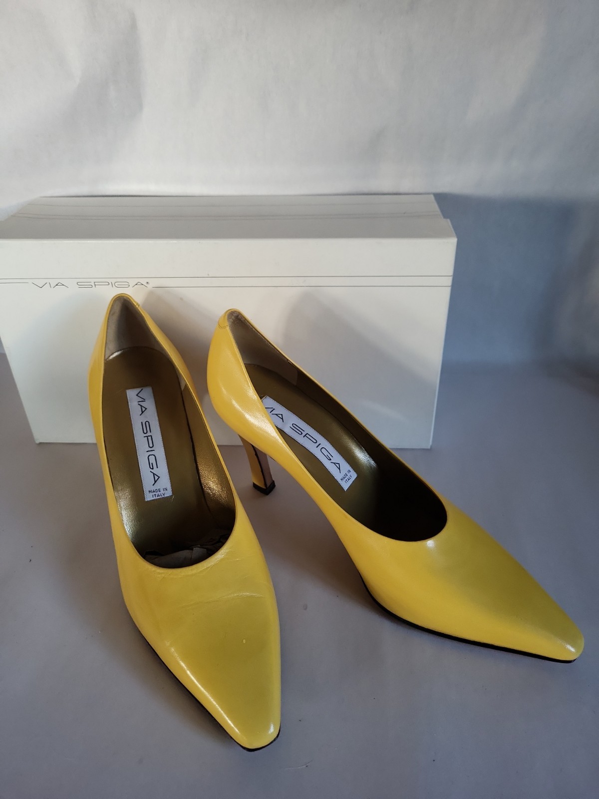 Vintage Via Spiga Size 7.5 M Yellow High Heel Pumps New In Box