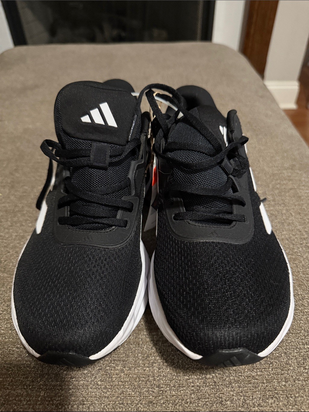 adidas Black and White Cloudfoam Athletic Shoes NWT No Box