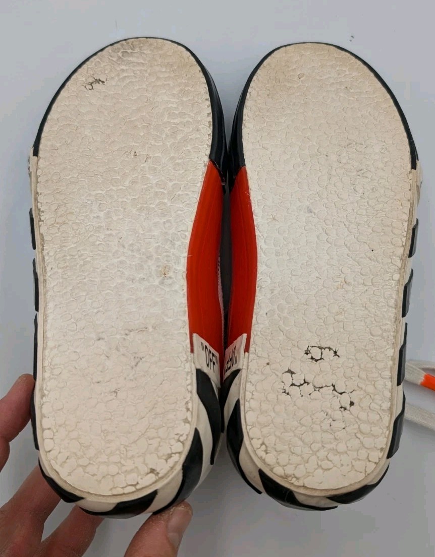 OFF-WHITE Vulc Low White (Updated Stripes) Women’s US 5 / EU 35 / UK2 (B33)