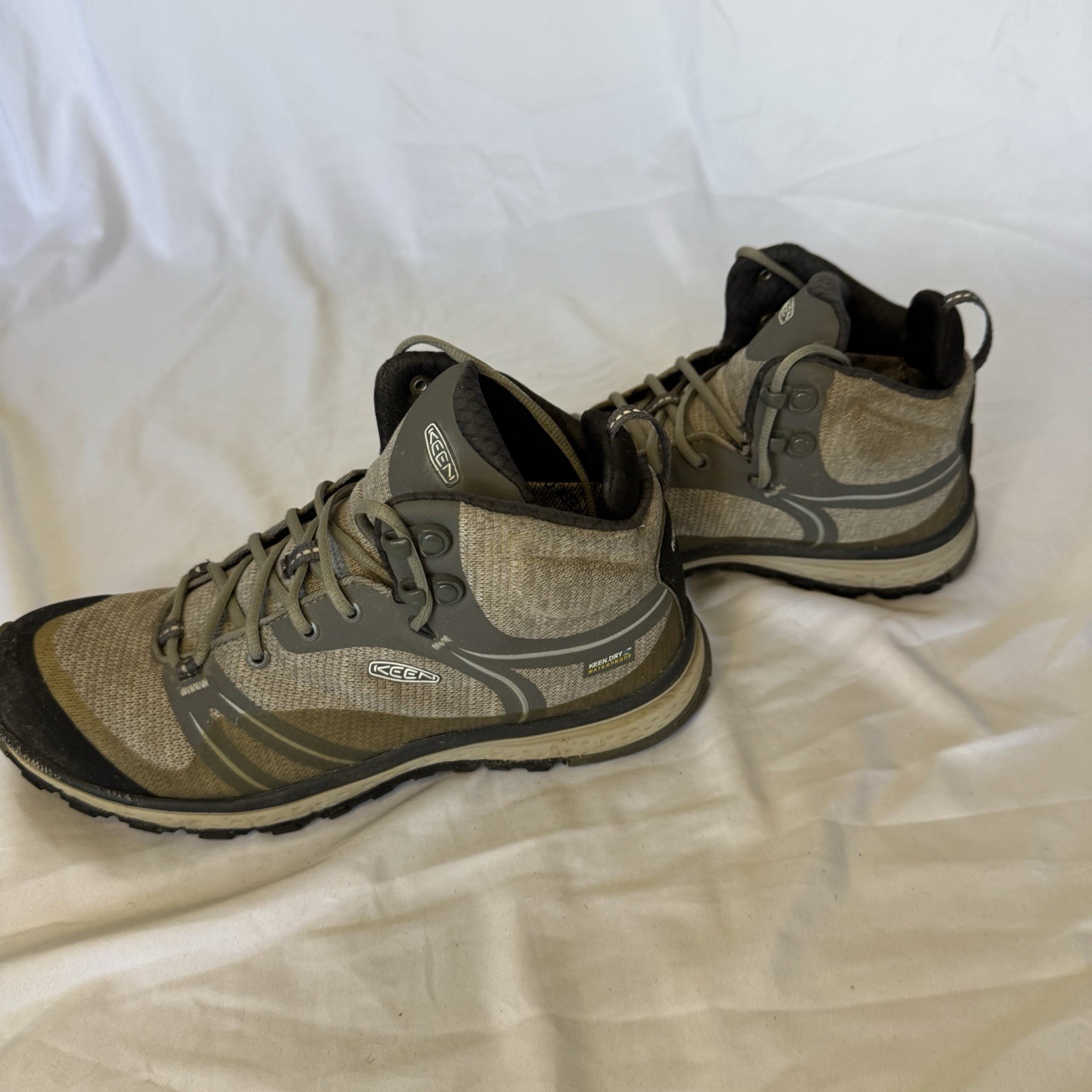 Keen Women’s Terradora Waterproof Low Trail Grey Lace Up Hiking Shoes US 7.5