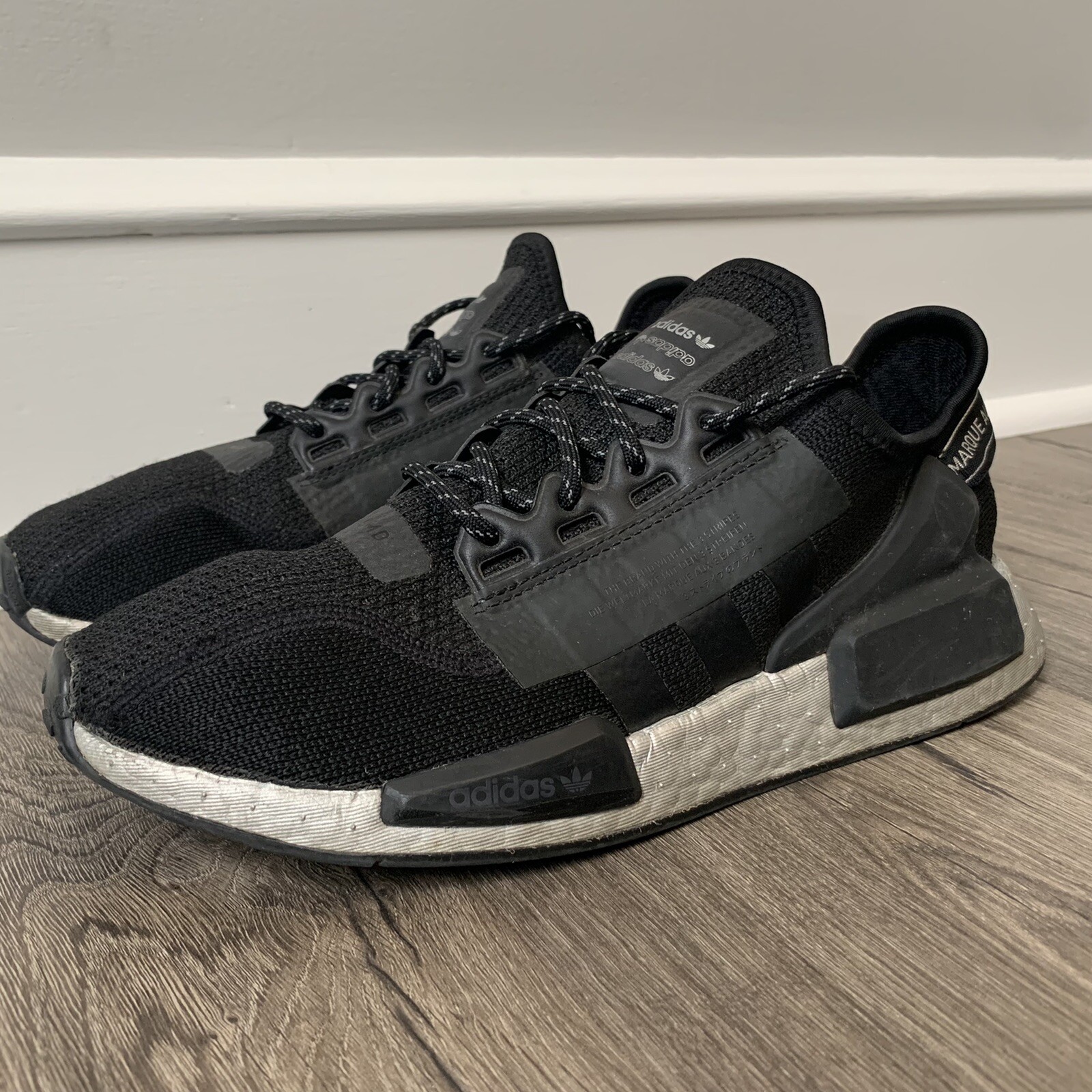 Adidas NMD_R1 v2 Athletic Sneakers Core Black Silver Boost Running Womens 8.5