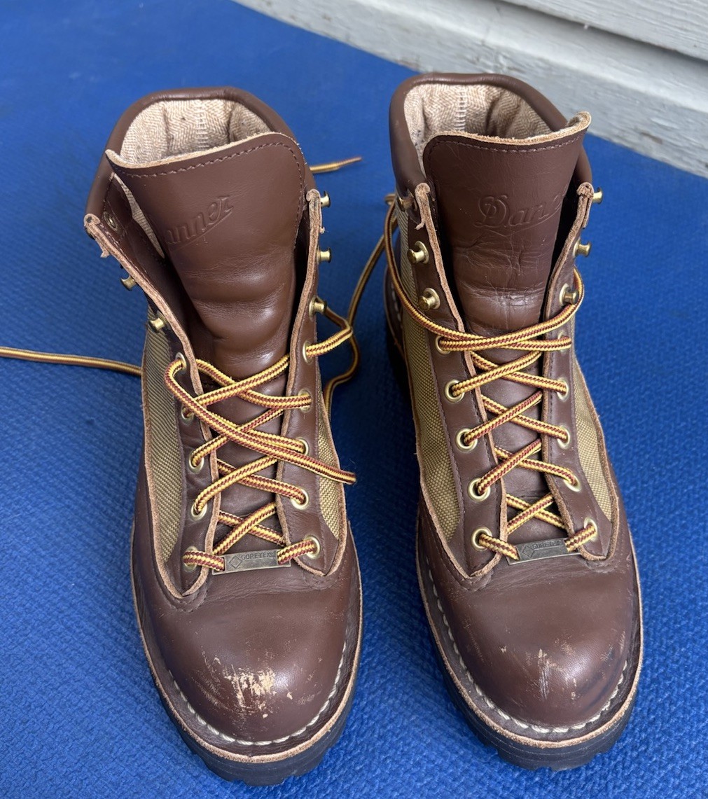 Women’s Danner Light Leather & Gore-Tex Hiking Outdoor Boots Size 9M USA Made