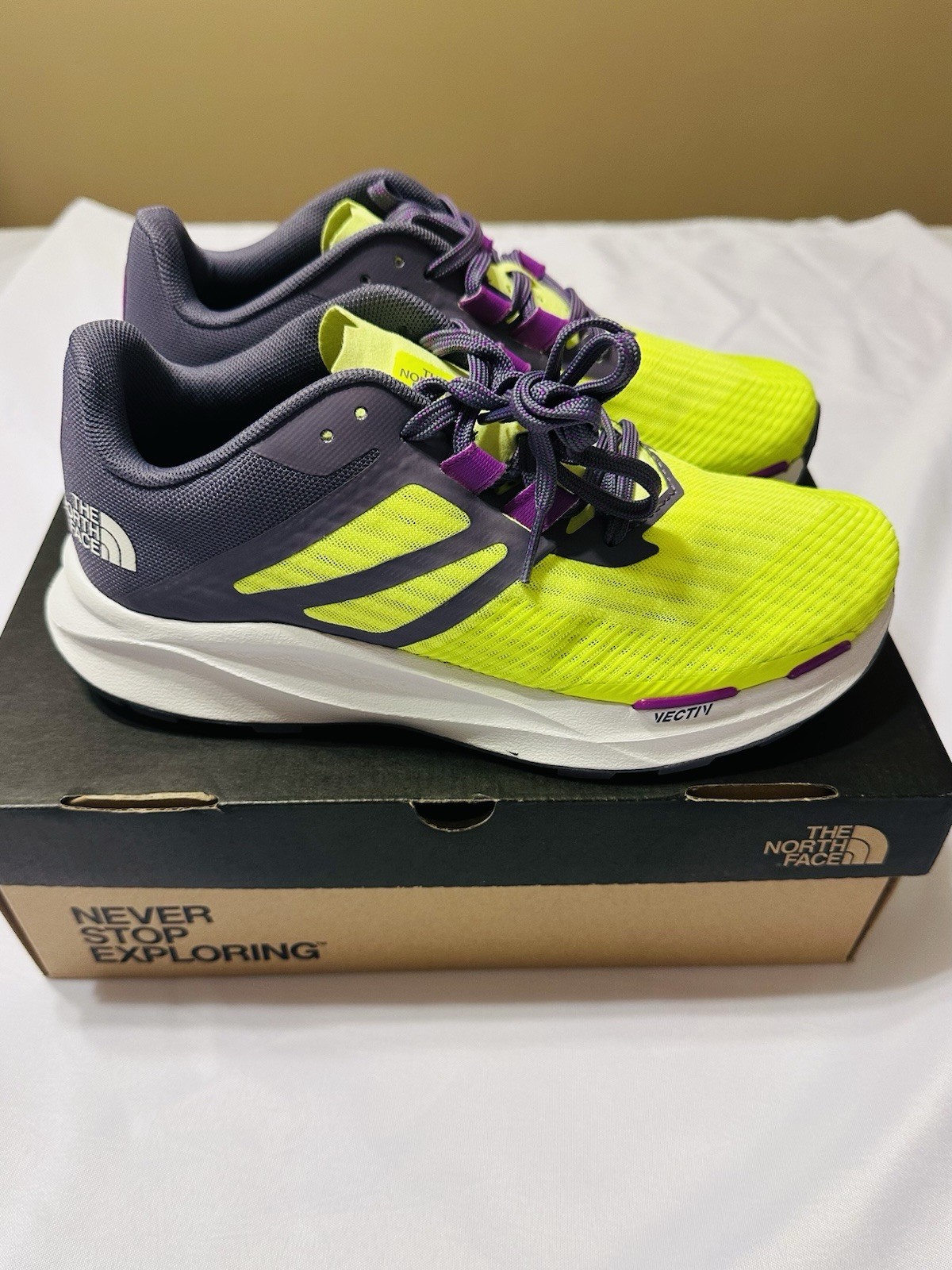 The North Face Women’s Vectiv Sneakers Size 7 LED Yellow Athletic Shoes Lace Up