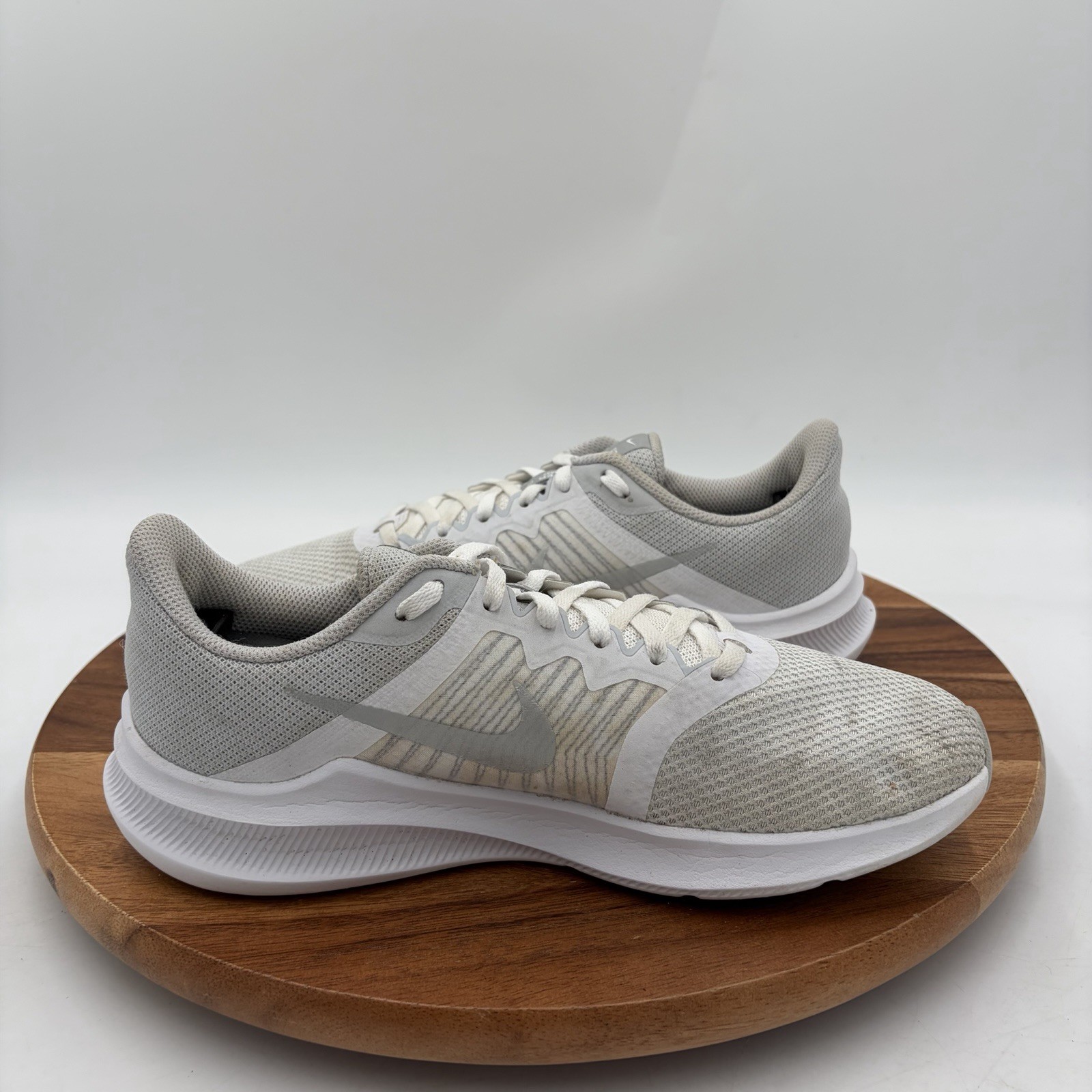 Size 8.5 Nike Womens Downshifter 11 White/silver Running Sneakers Shoes