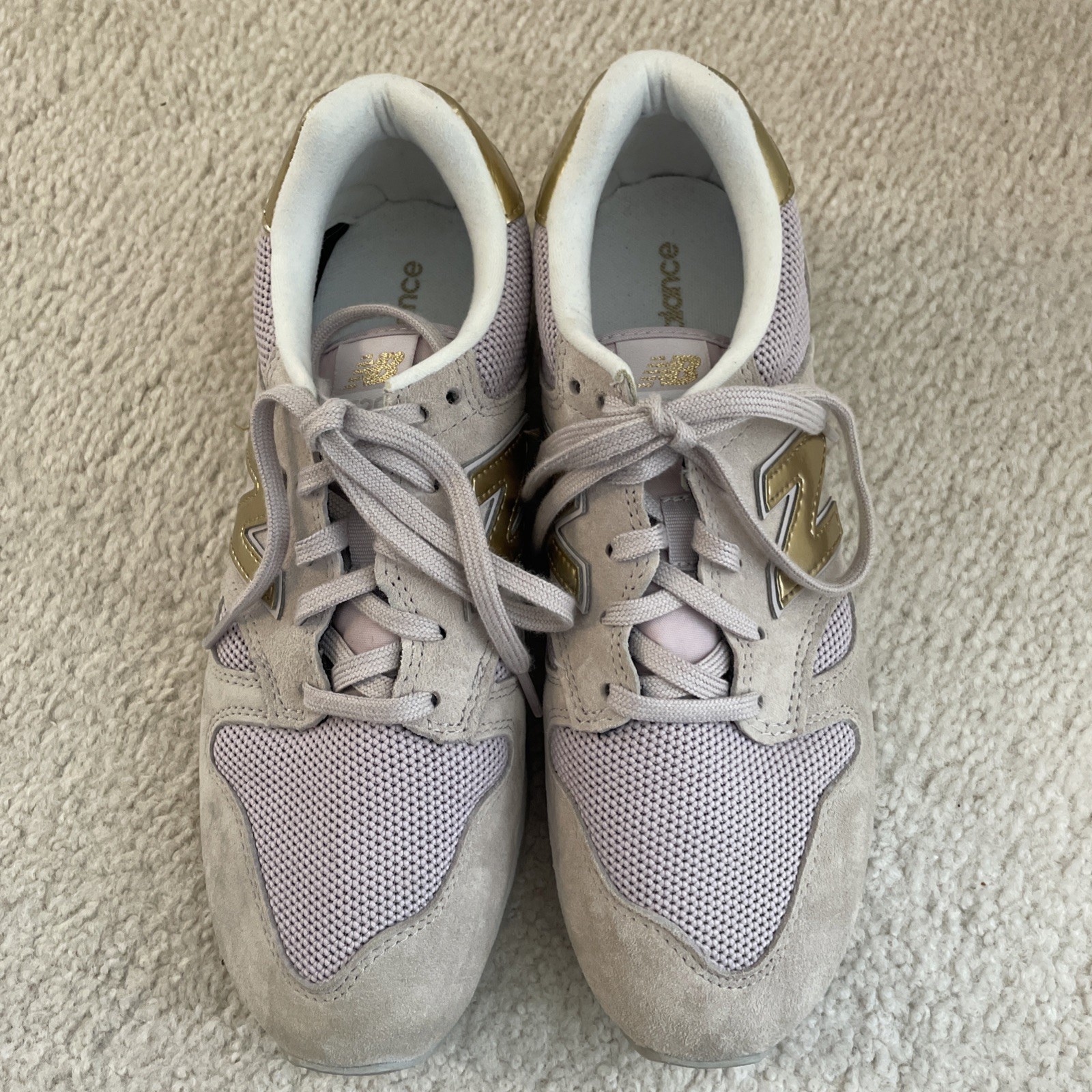 New Balance 520 Shoes Women’s Size US 7.5 Low Sneakers Light Cashmere Gold Suede
