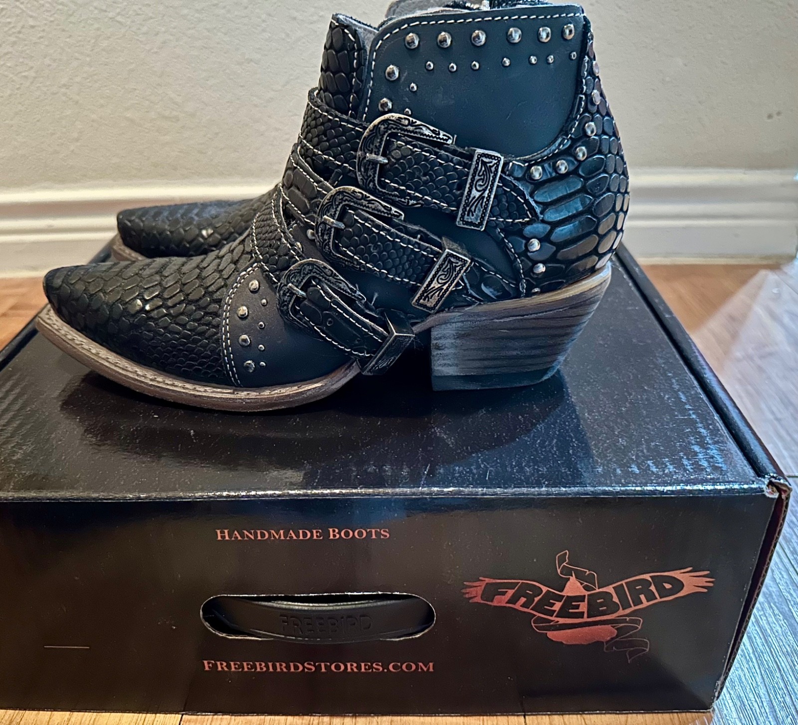 Freebird Women’s Whilhelmina Leather Black Snake Boots, Sz 6