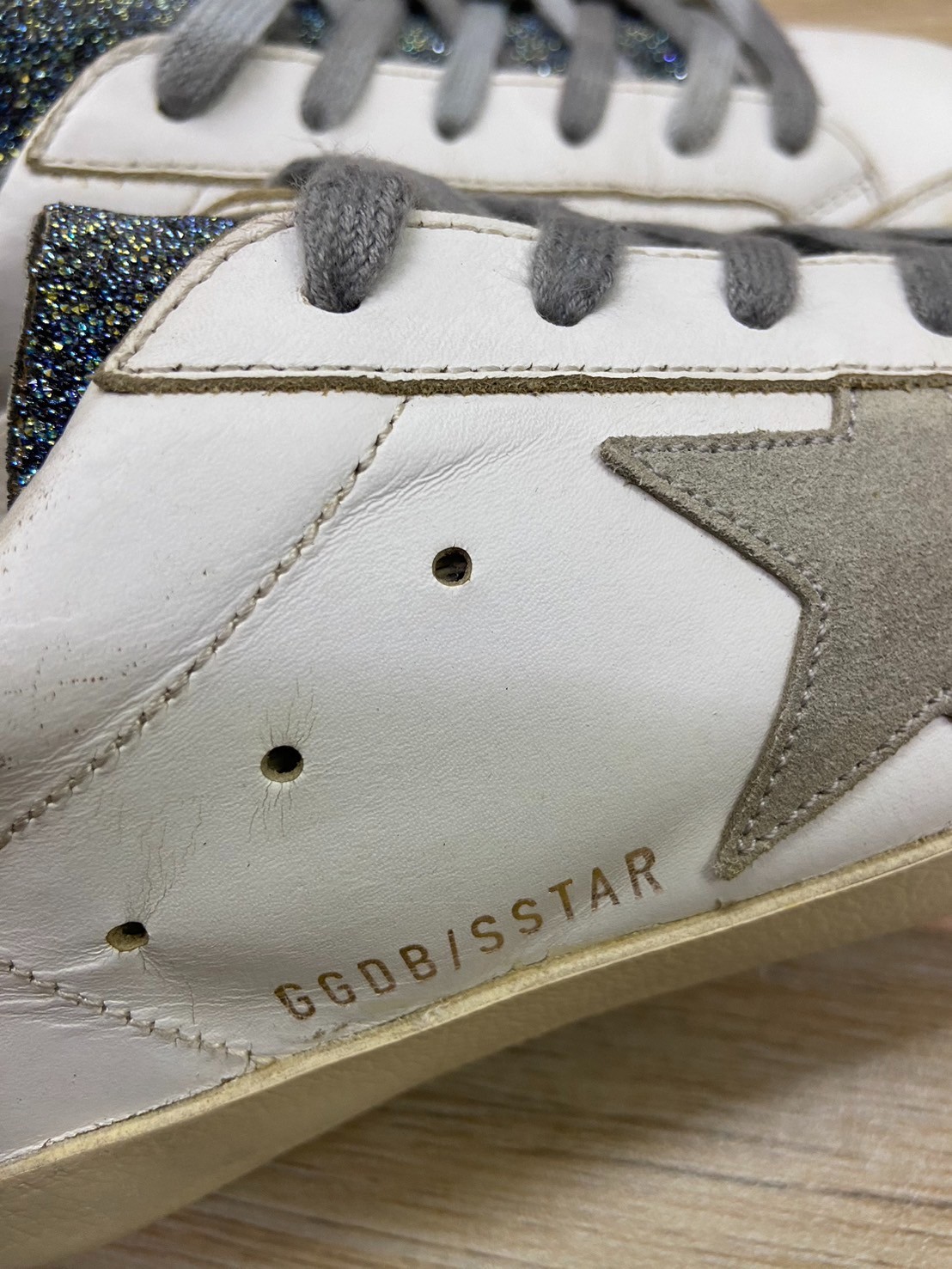 Golden Goose Superstar Sneakers EU 37 US 7 White Leather Glitter Tongue Distress