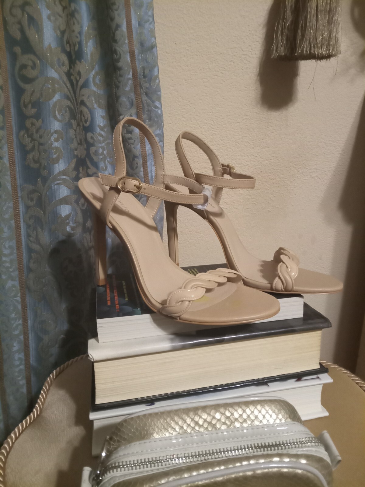 Stuart Weitzman Twistie Sandal Leather Ankle Strap High Heels Size 9.5 $295