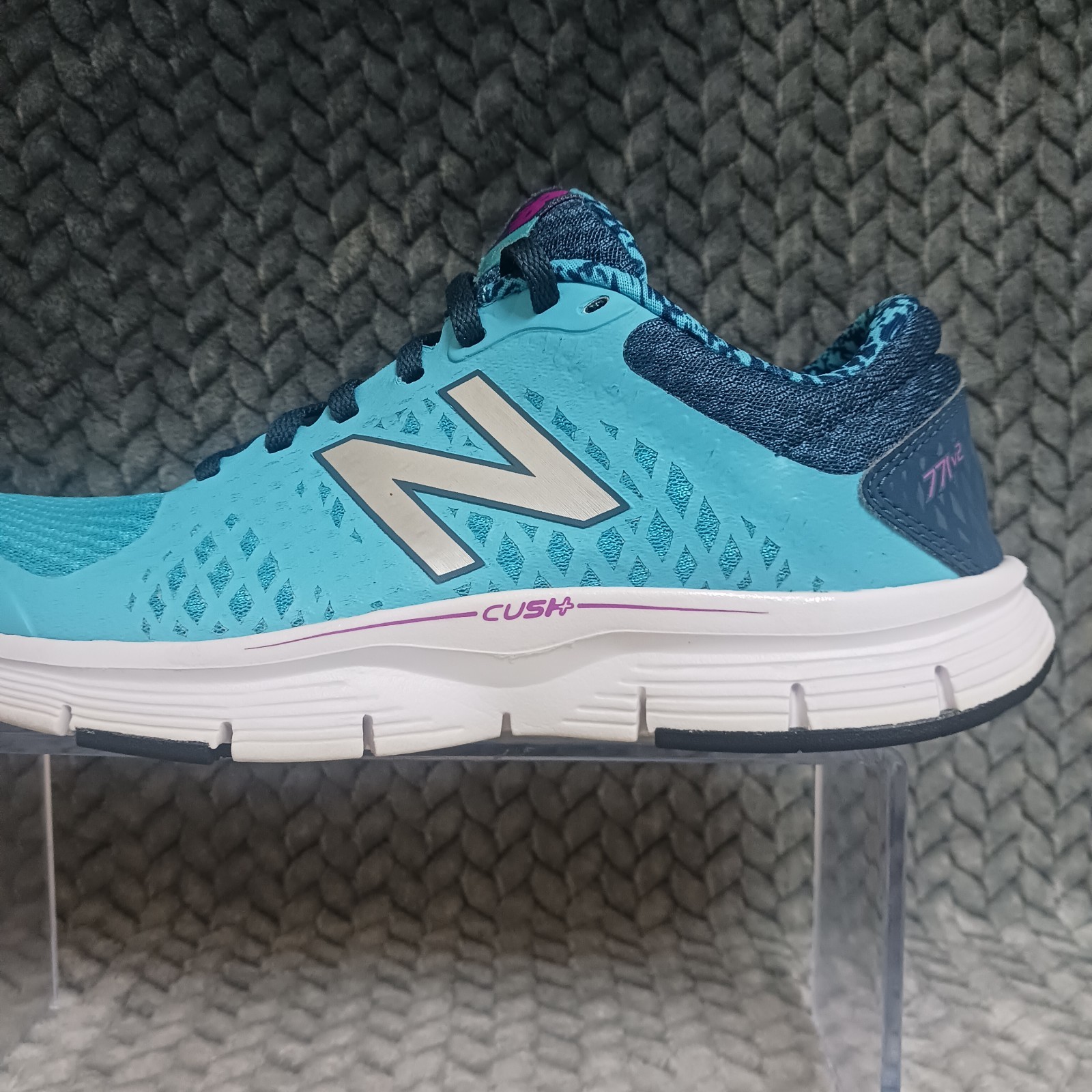New Balance 771 V2 Women’s Running Sneakers Shoes Aqua Blue Size 8.5