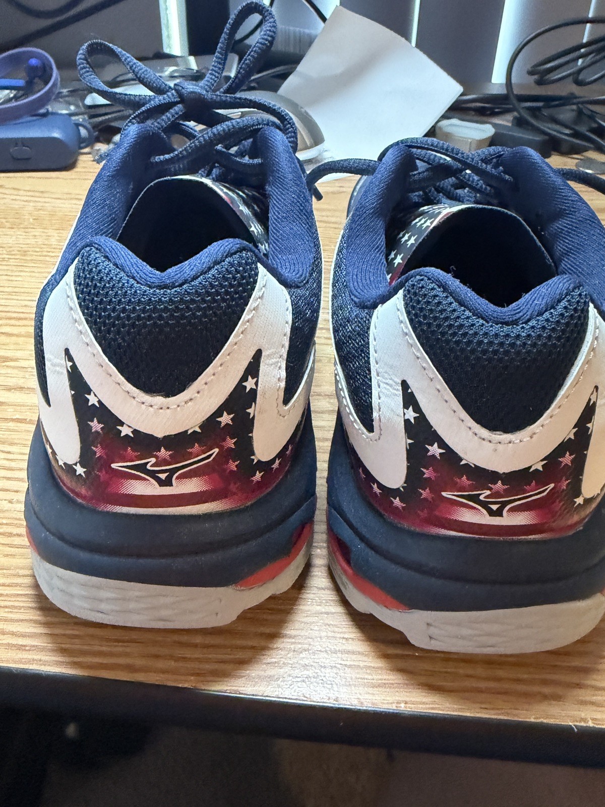 Mizuno Womens Sz 6 Wave Lightning Z3 430228 OUOU Red White Blue Running Shoes