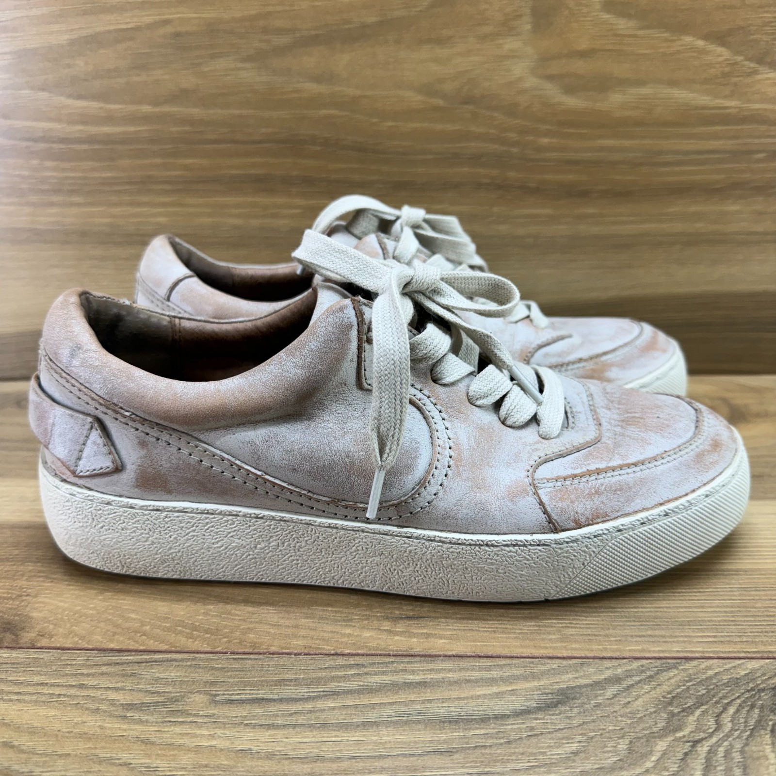 FRYE Distressed Sneakers Womens 6 M White Over Beige Leather Casual Travel Boho