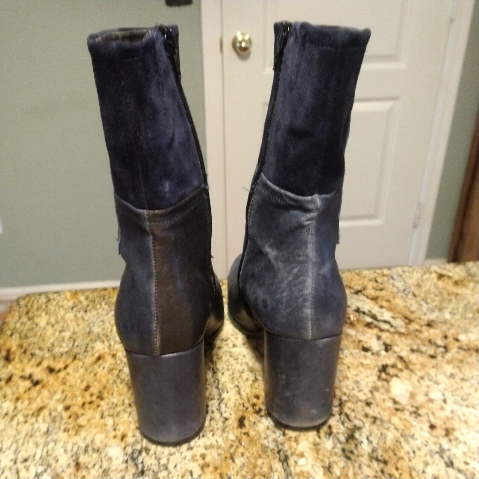 Anthropologie Paola Ferri blue Leather block ankle booties US 6.5 EU 36