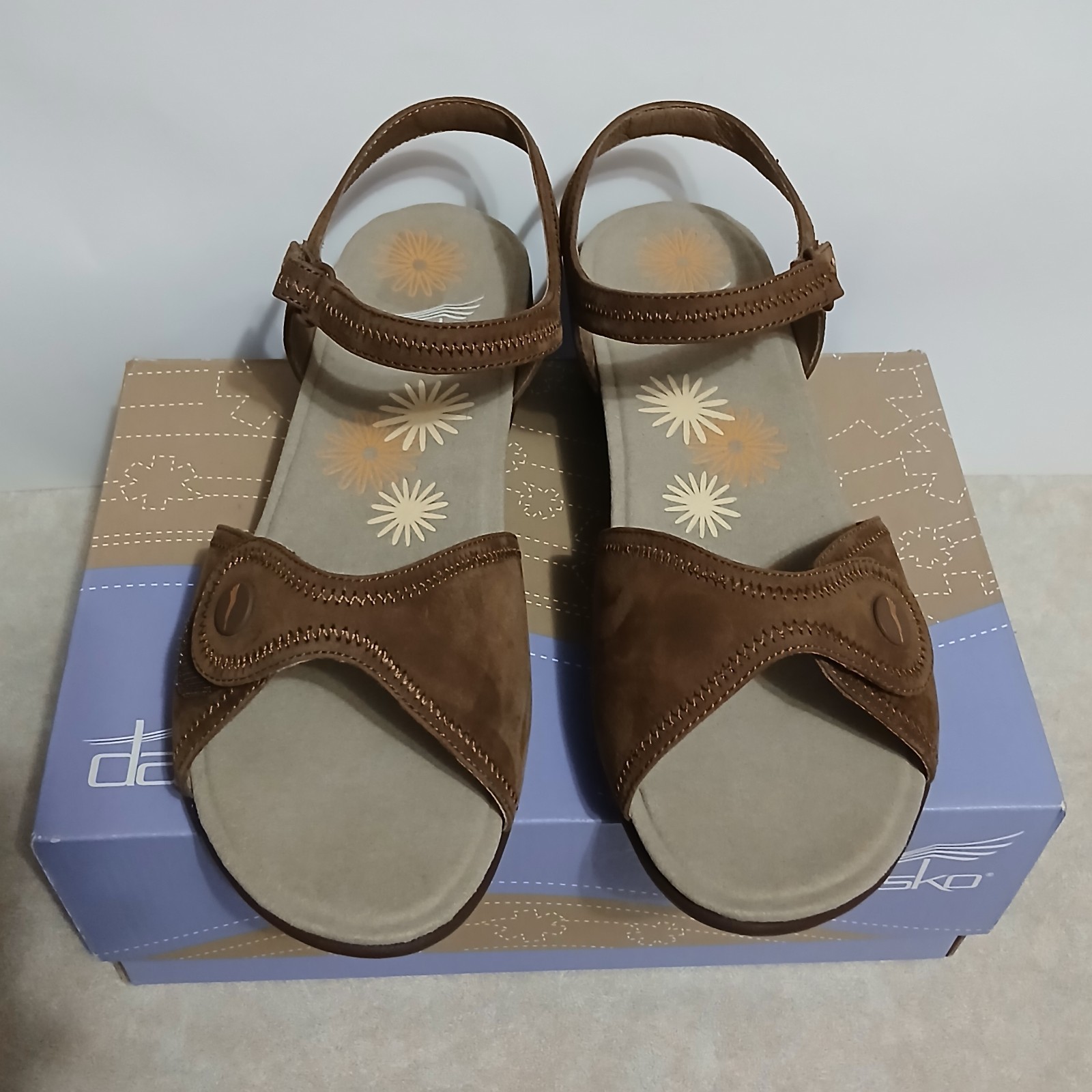 New! Dansko Iris Nubuck Leather Brown Strap Sandals Women’s Size 42 US 11.5-12