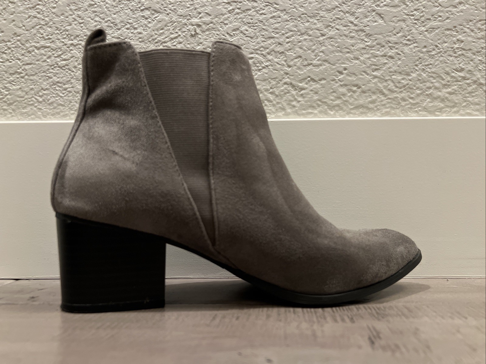 Charlotte Russe Boots Slip On Ankle Bootie Gray Luxury Country Minimalist Sz 9