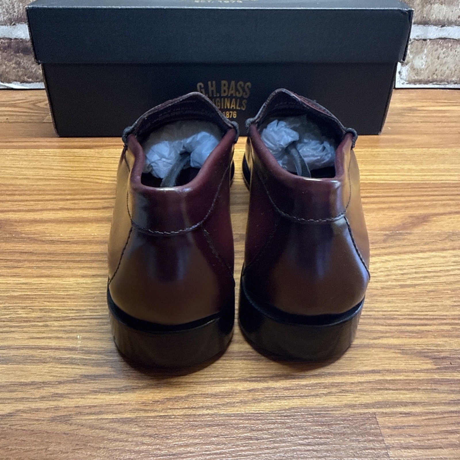 New GH Bass Women’s Whitney Weejuns Penny Loafers Size 9.5 M