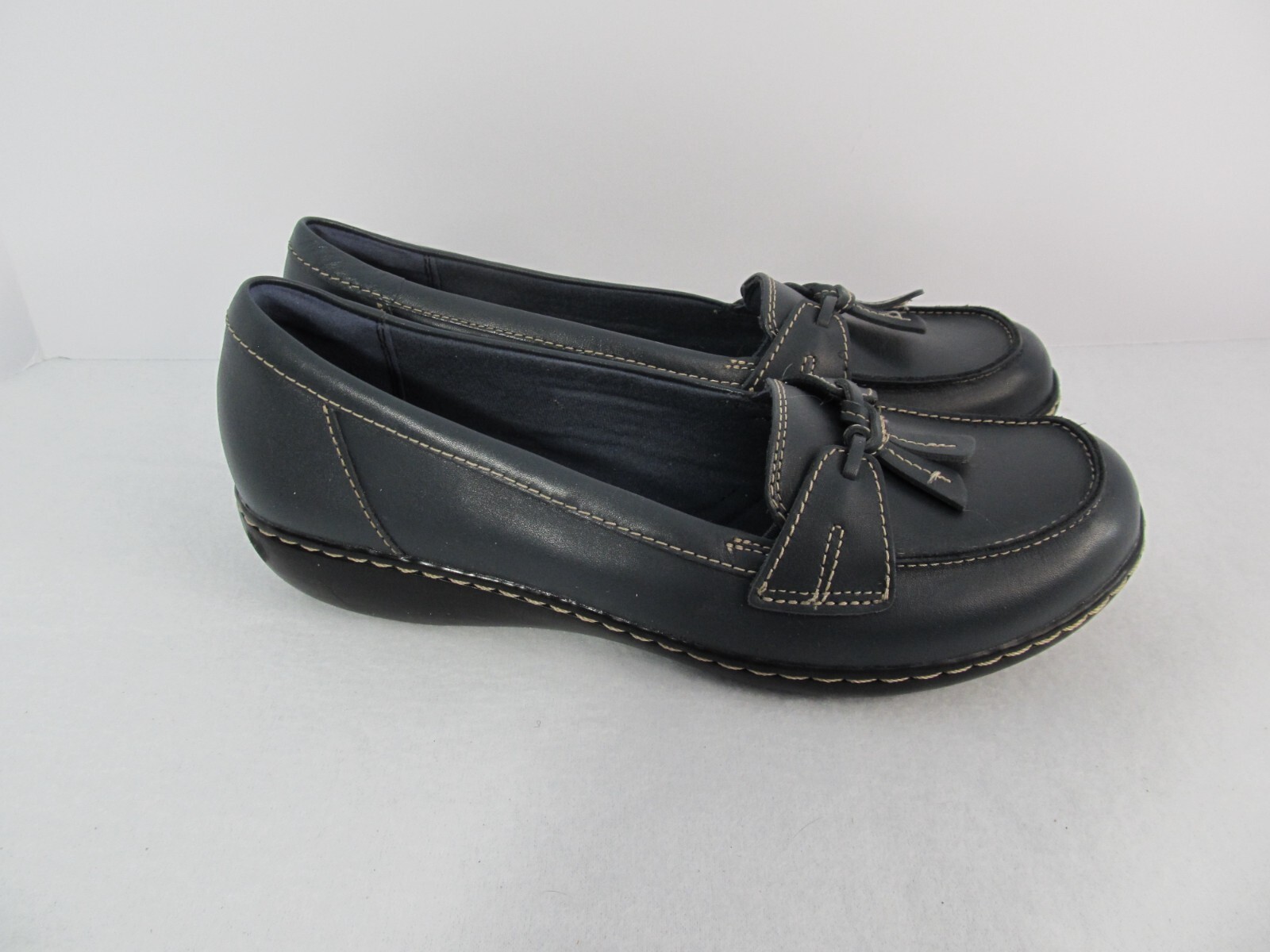 Clarks Women’s Ashland Bubble Loafer Navy 10N