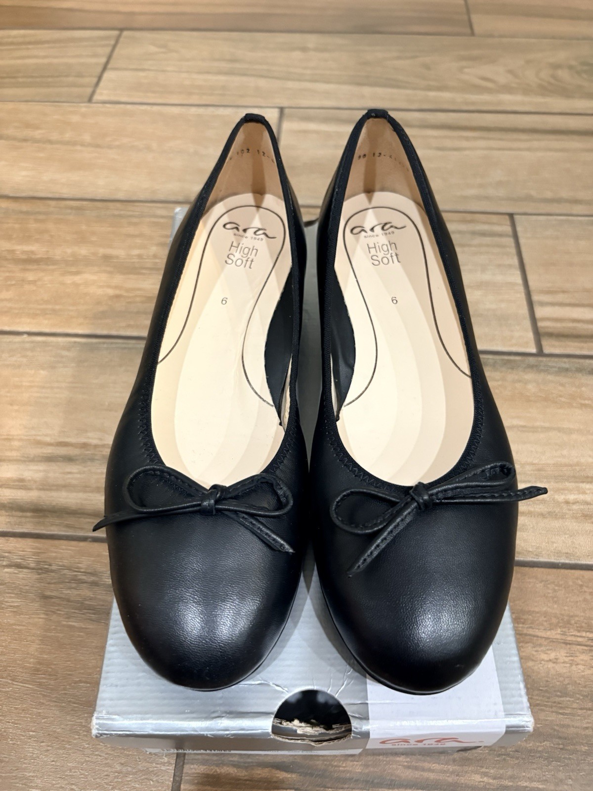 Ara Black Women’s Ballet Flats Size 8.5 NWT