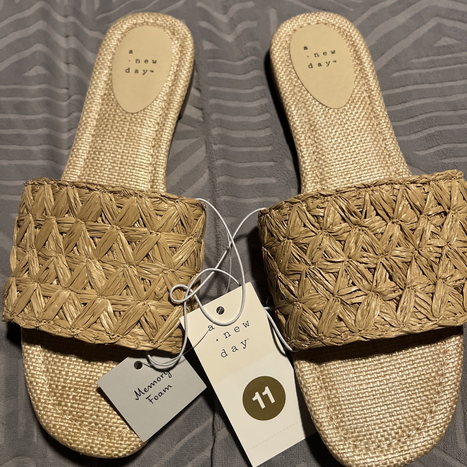 Women’s Ariella Woven Raffia Slide Sandals Size 11 Memory Foam Insole