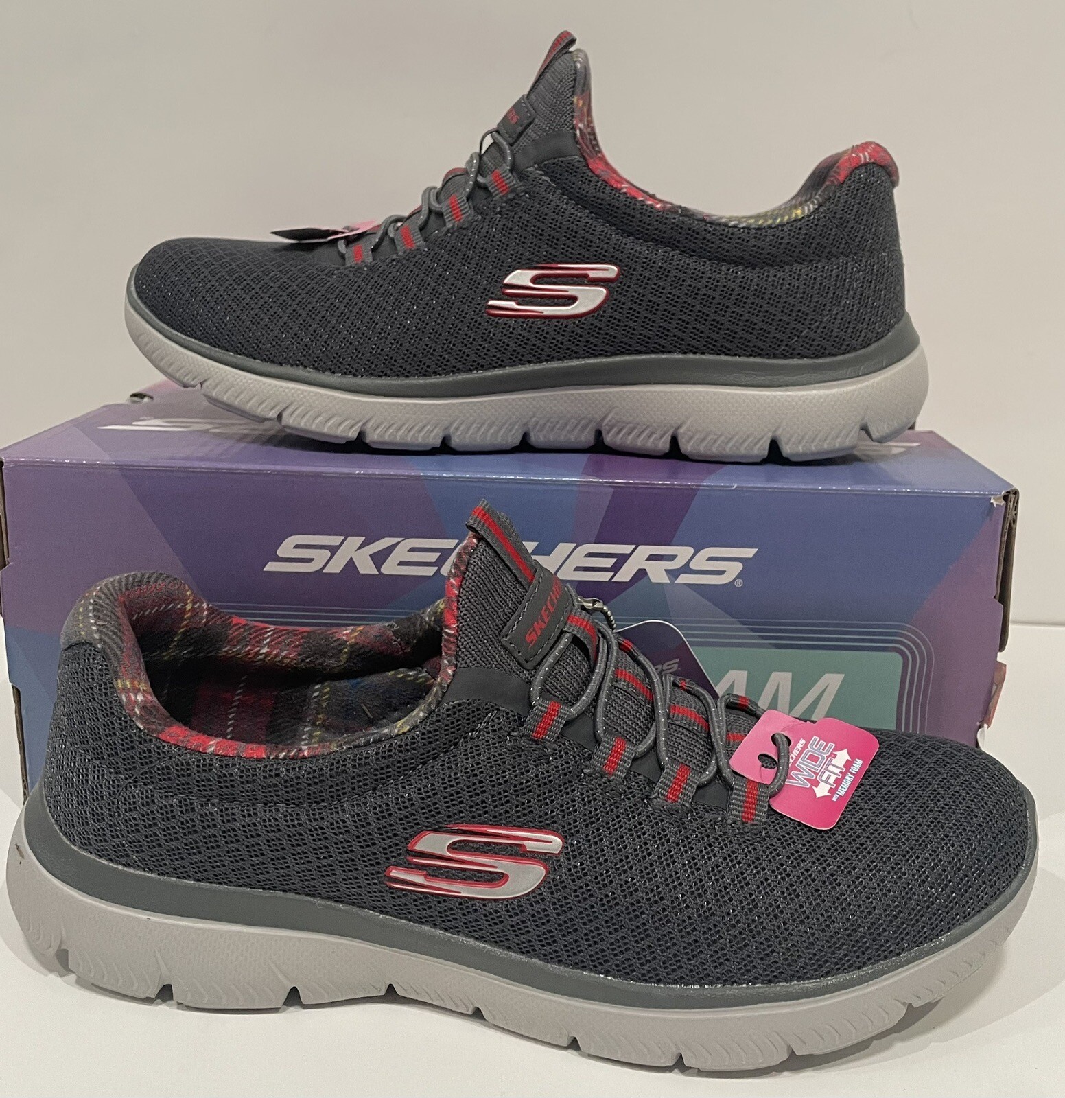 SKECHERS WOMEN’S SUMMITS ALPINE CHARCOAL RED SHOES SIZE 5.5