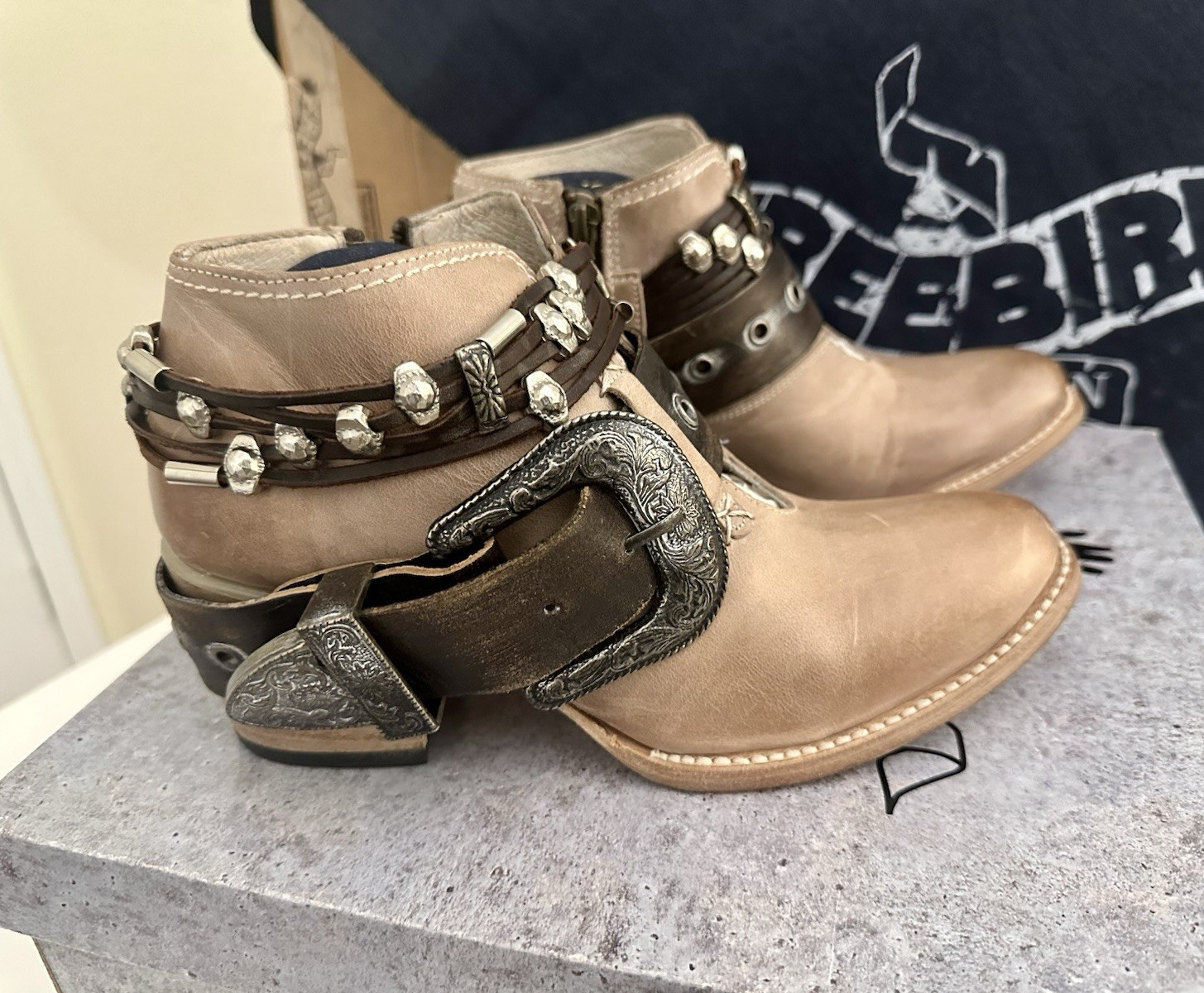 Freebird Saloon Women’s Leather Ankle Bootie Size 8 New