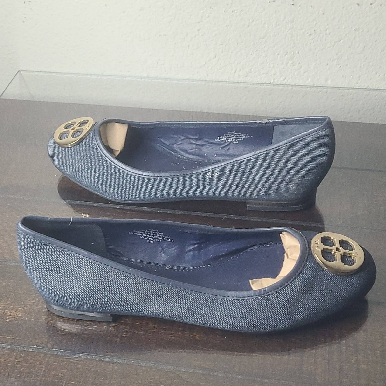 IMAN Navy Blue Blended Fabric Logo Slip On Round Toe Women’s Flats Size 7.5