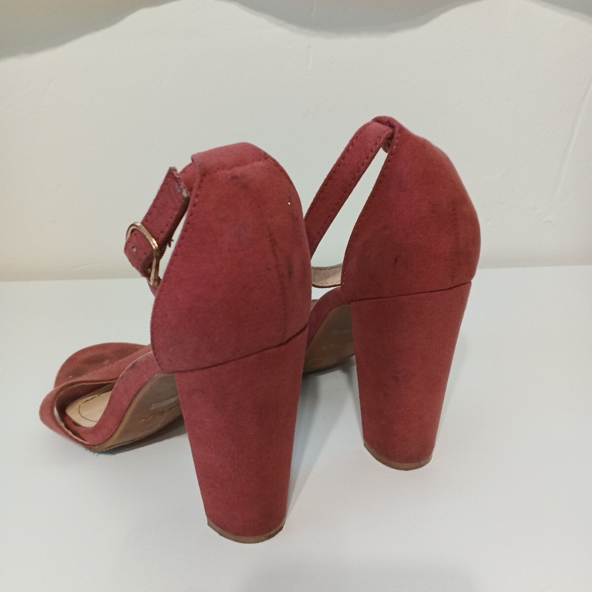 BAMBOO Ankle Strap 4″ Heels Rose Suede Size 7.5