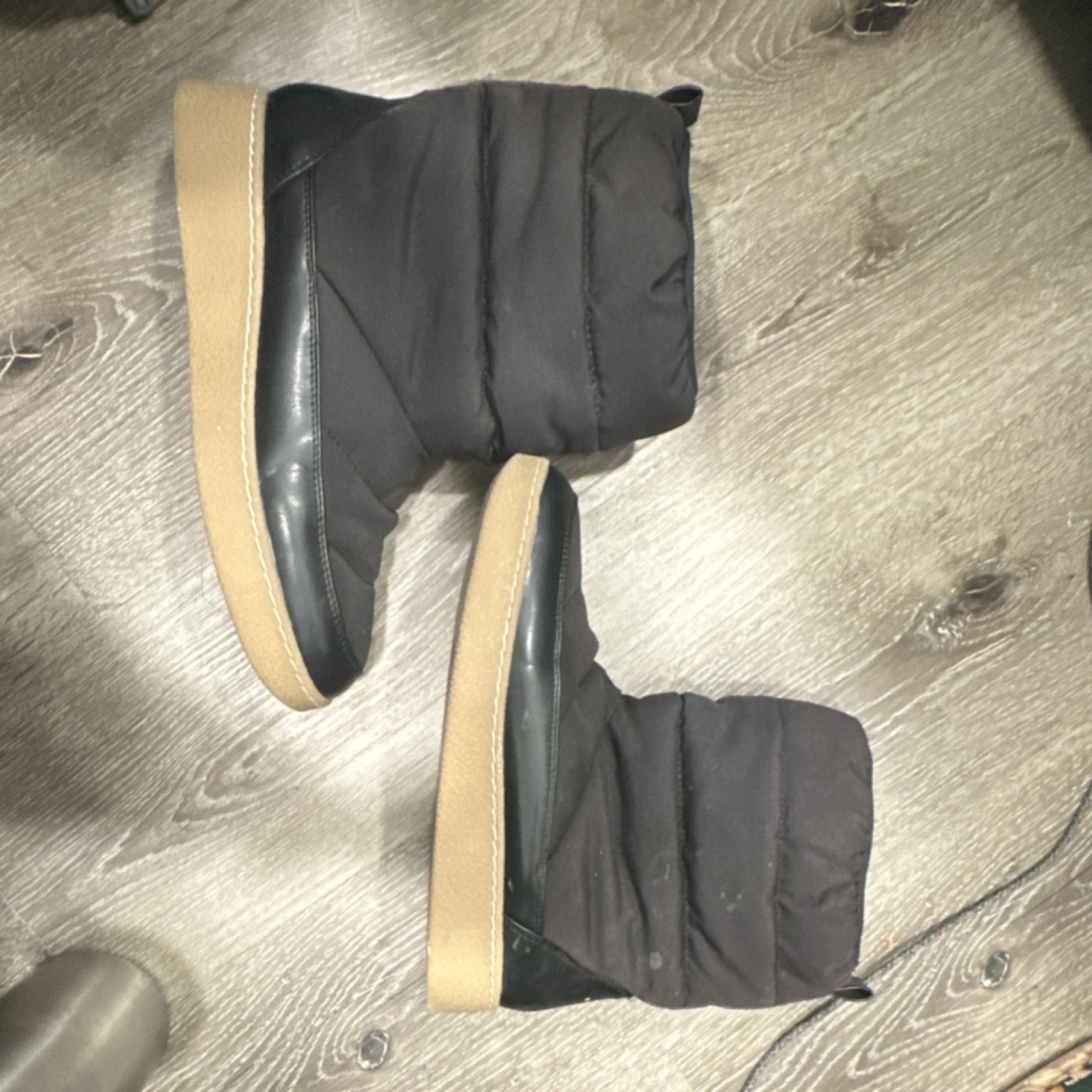 Target Black Quilted Mid-Calf Snow Boots Round Toe Textile Upper Size 9 Women