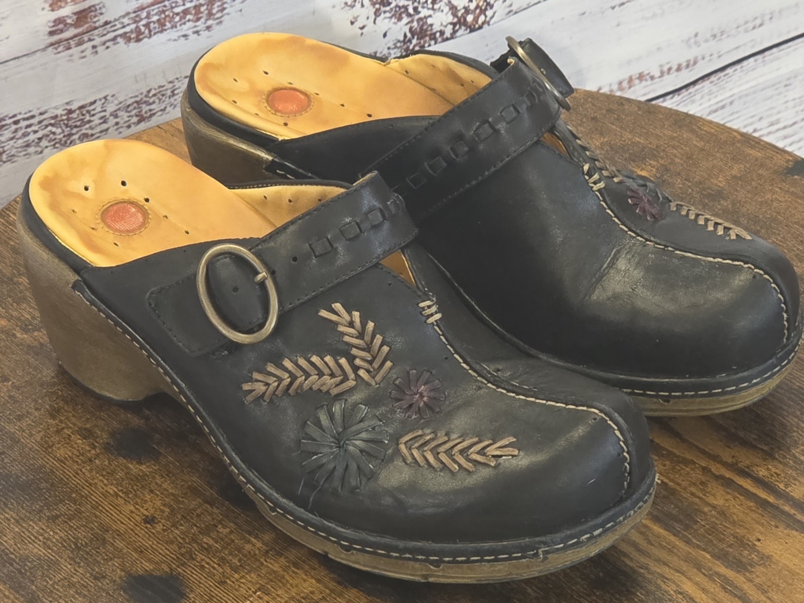 Clarks Structured Leather Mule Clogs Black Floral Embroidery Bohemian Retro 7M