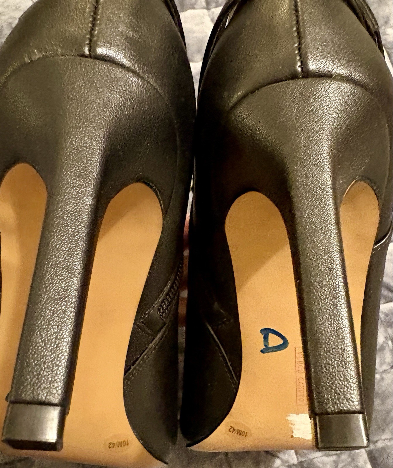 Vince Camuto Lokare Black Leather Ankle Booties Heels Sz 10M
