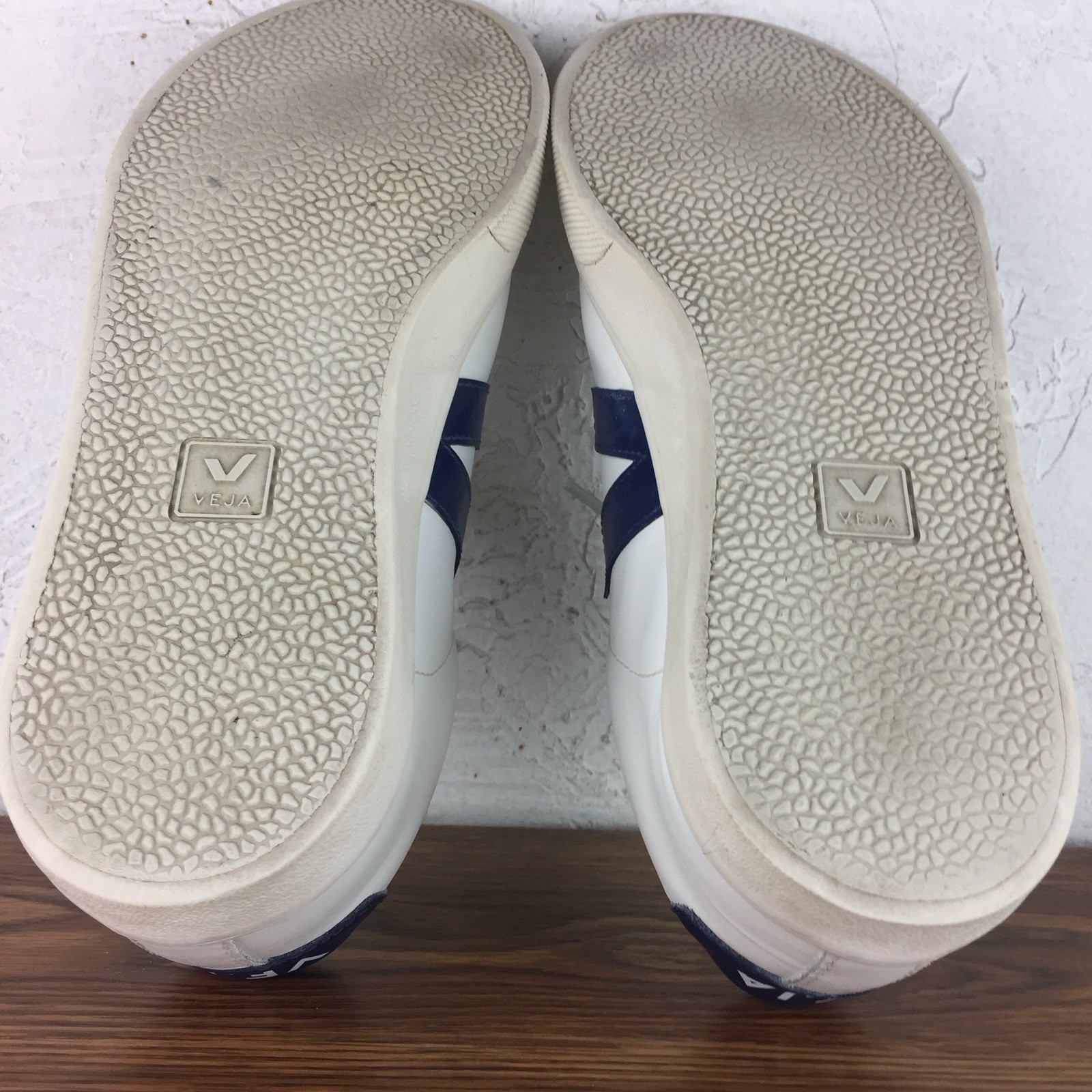 Veja Womens Esplar Leather Sneakers White/Blue US 8.5/ EU 40 Lace -Up Trainers