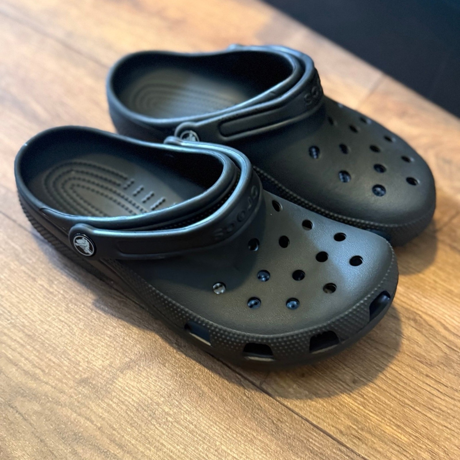 Black Crocs Classic Clogs – Size W6/M4 (Great Condition)