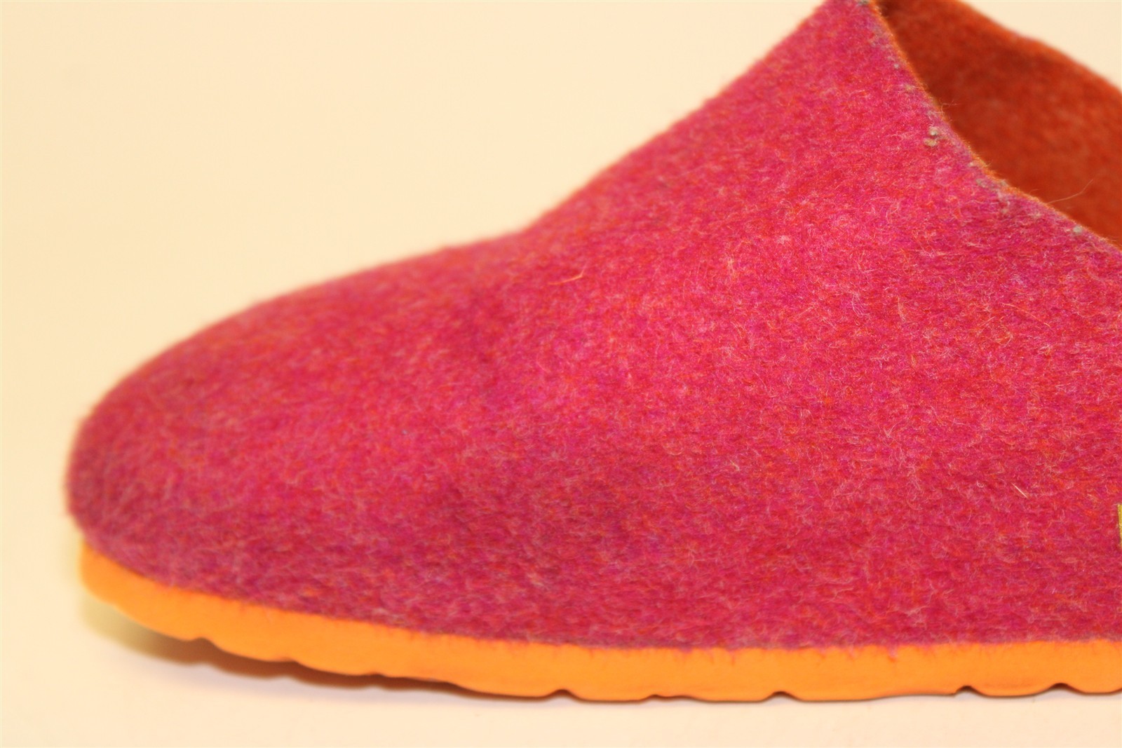 Birkenstock Germany Made Kaprun Happy Fuschia Womens US 6 EUR 37 Wool Felt Clogs