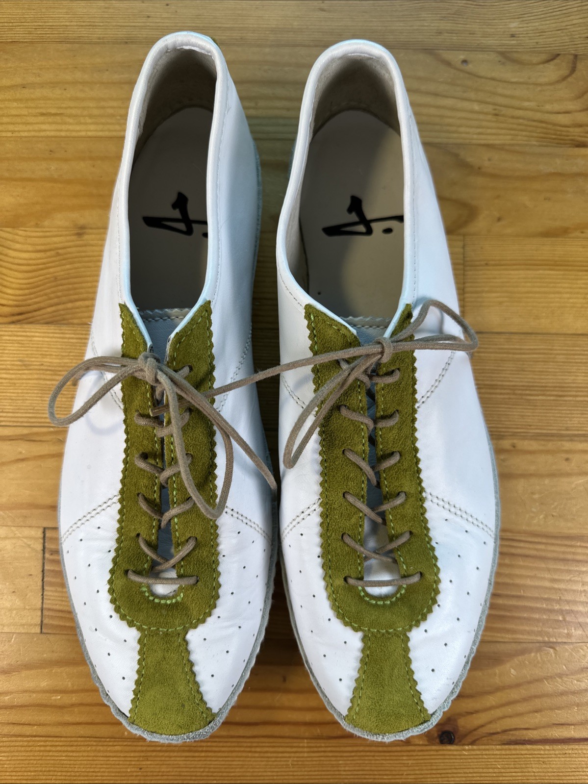Think! Austria Women’s White Leather & Green Suede Lace Up Shoes EU 39 US 9.5