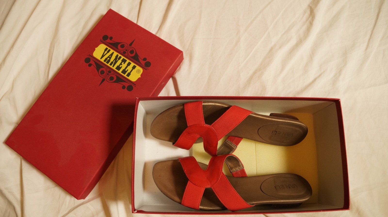 Vaneli Birley Red Nappa Slides Size 7.5M