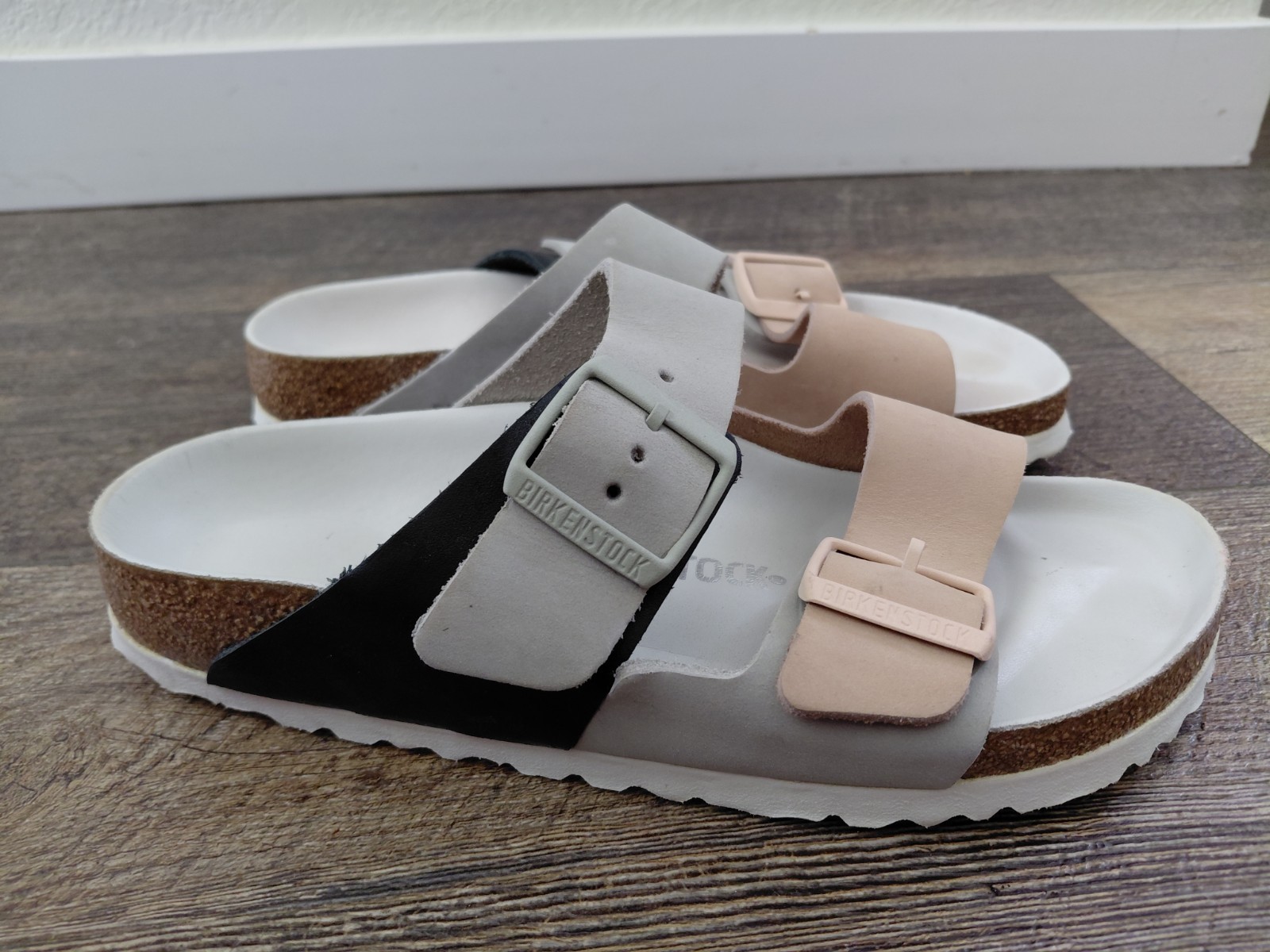Birkenstock Women’s Arizona Split Hex peach/black Slide Size 38 / 7