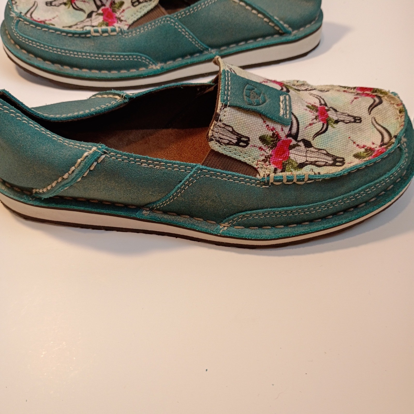 Ariat Cruiser Turquoise Teal Suede Longhorn Floral Slip On Shoes Womens Loafers