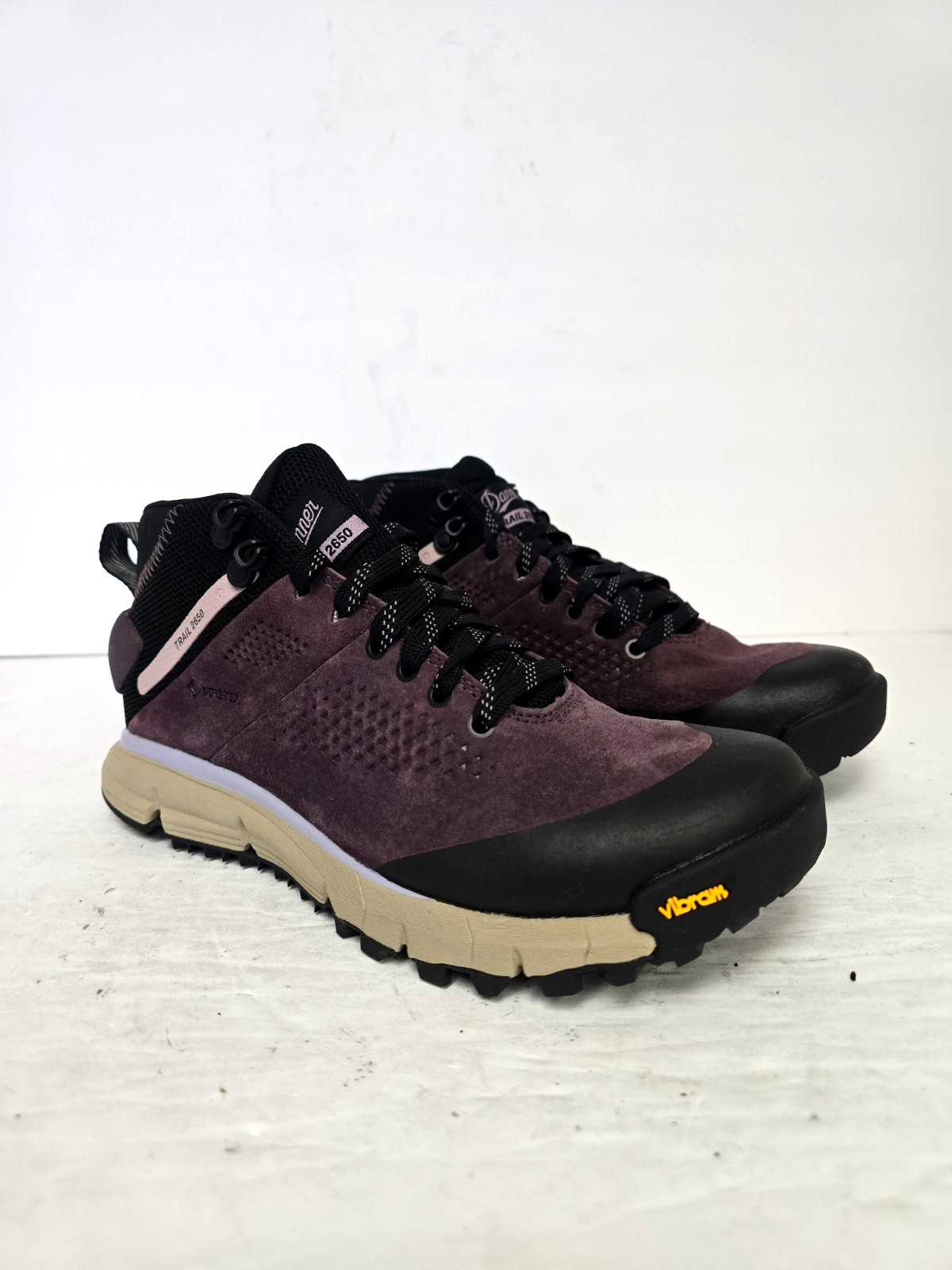 Danner Women’s Trail 2650 Mid 4″ Gore-Tex Hiking Shoe Purple Size 6M