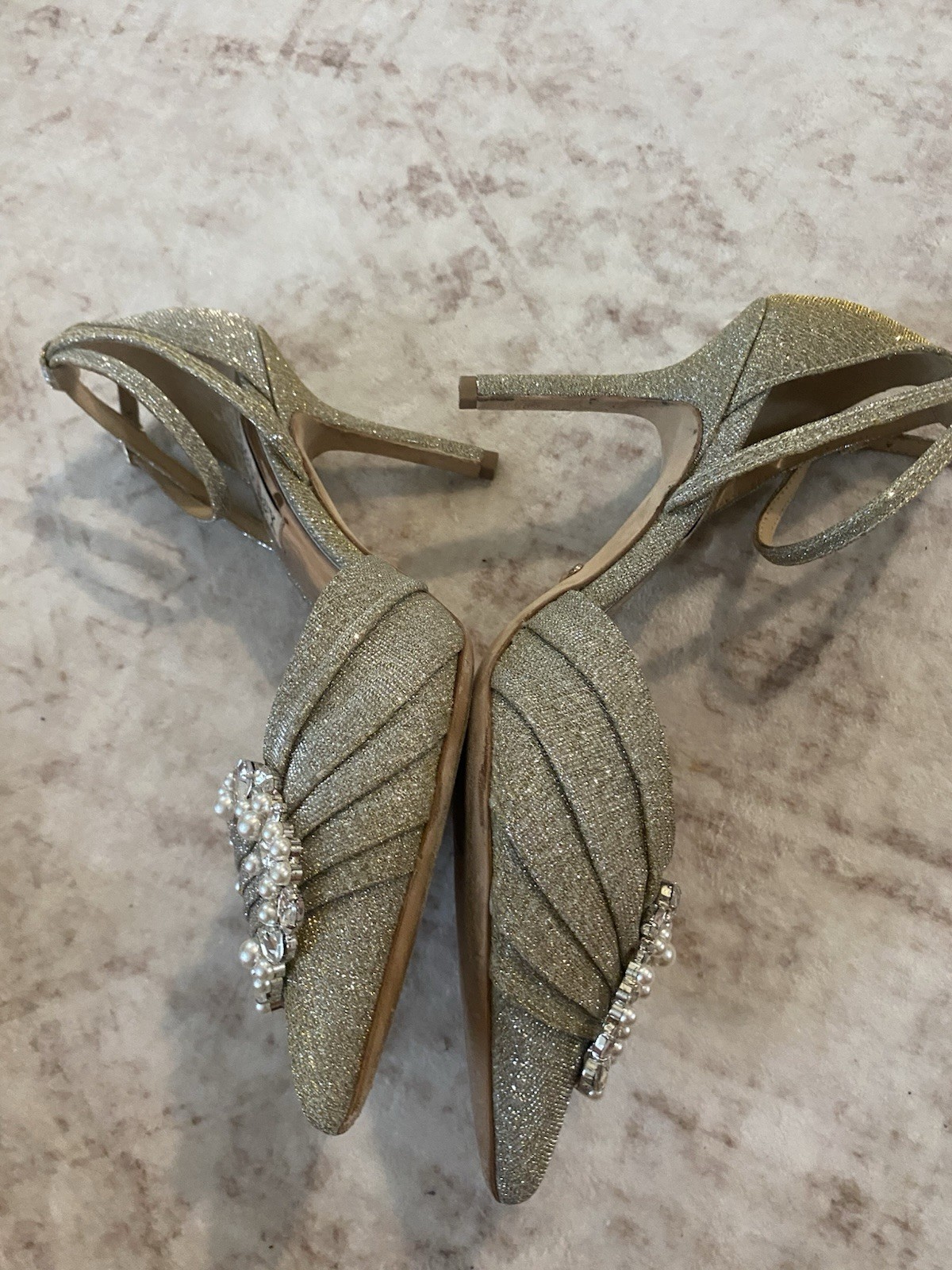 Badgley Mischka Gold Glitter Pointed Toe Ankle Strap Rhinestone Buckle Heel 7