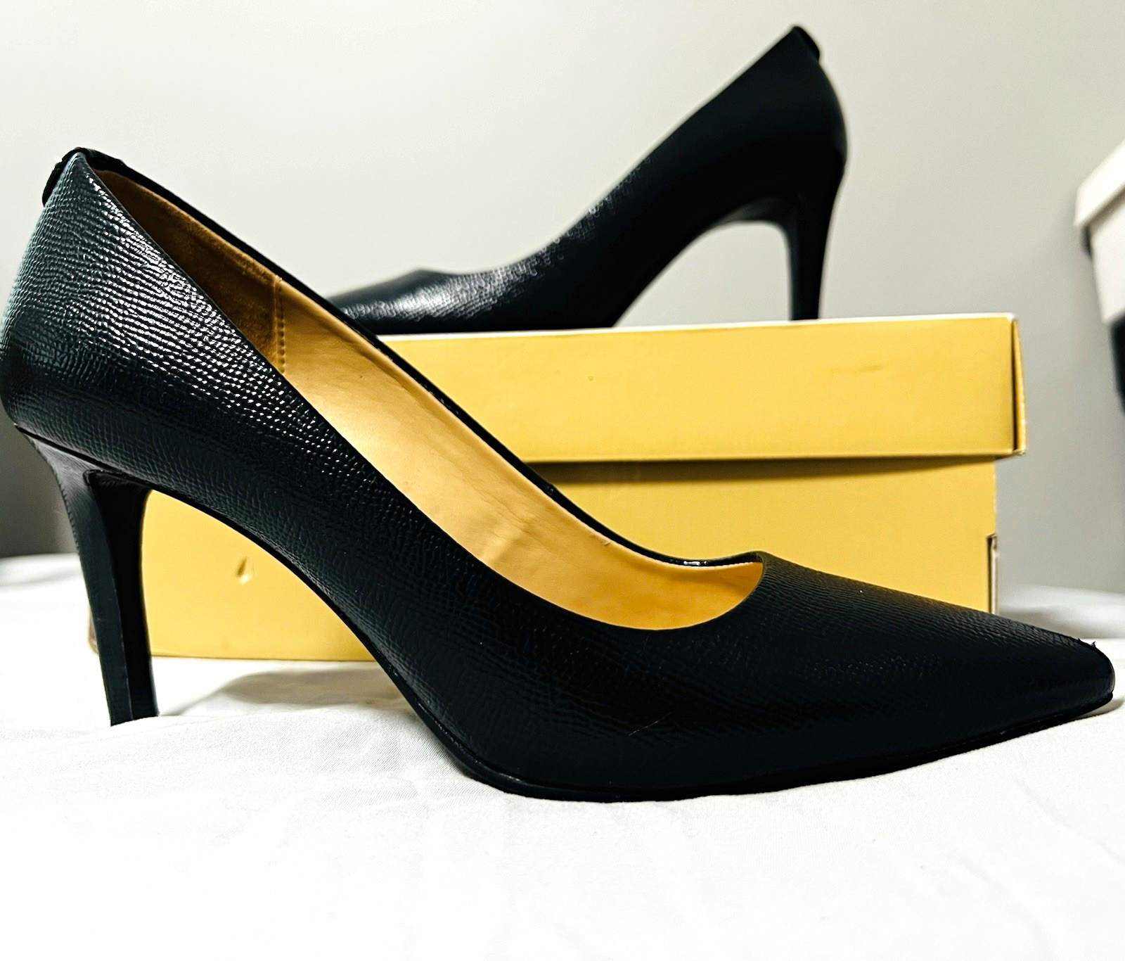 Michael Michael Kors Navy Patent Stiletto Pointed Toe Slip On Pump Size 7M
