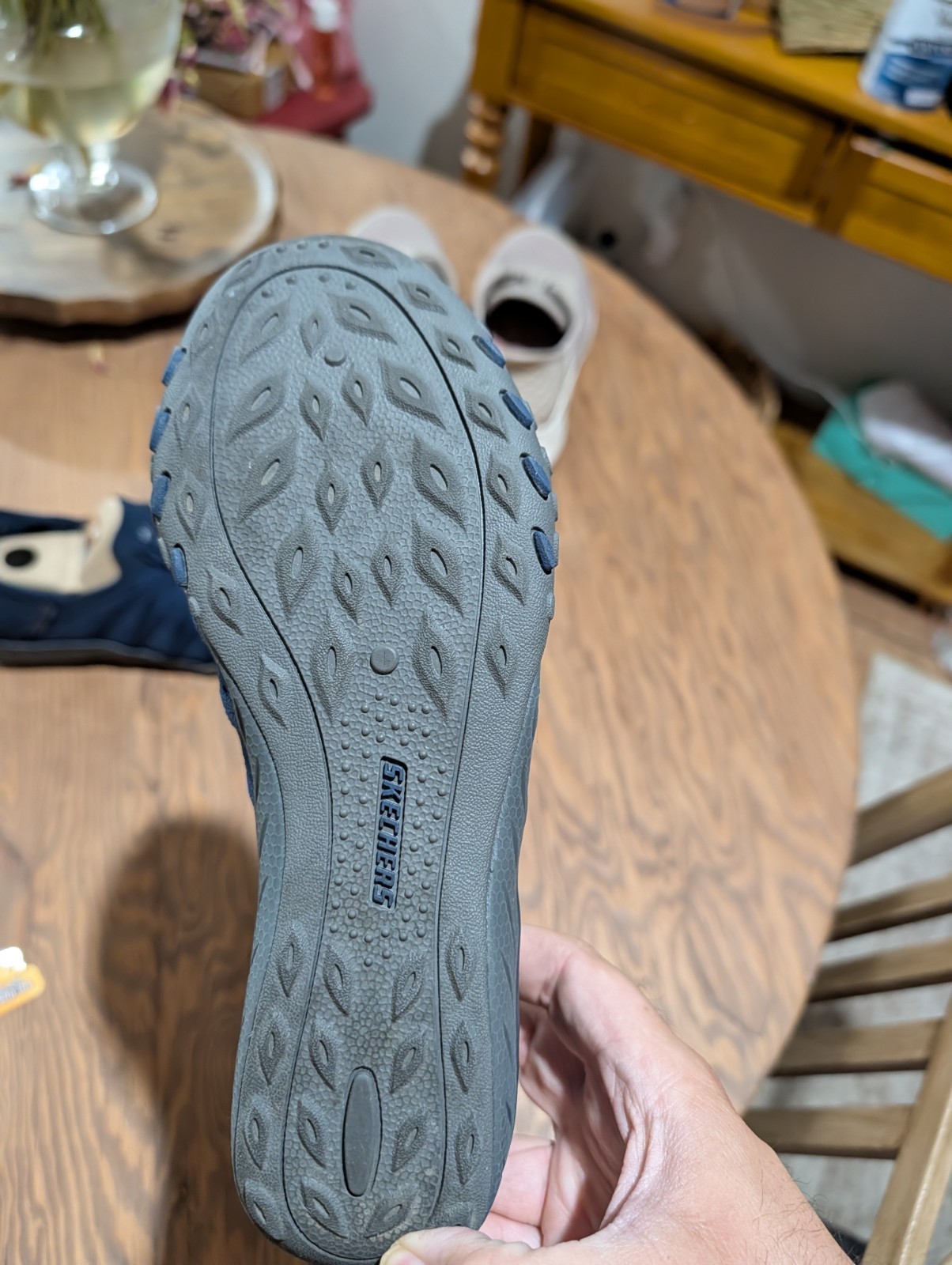 SKECHERS Relaxed Fit Slip-ins Memory Foam Low Top Textile Sneakers