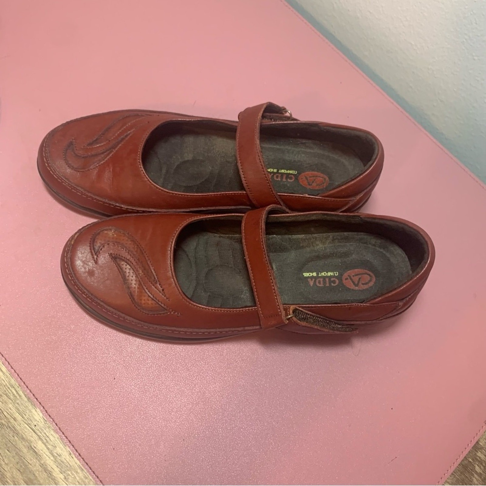 Burgundy Leather Mary Jane Shoes Ladies Size 38 Maitai US 7