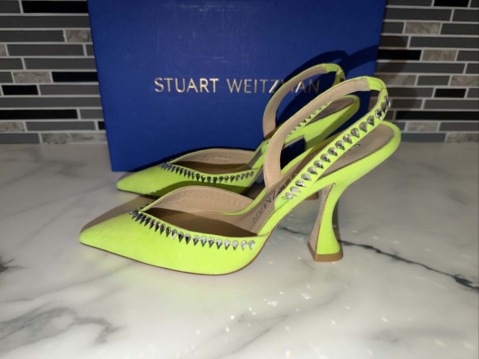 Stuart Weitzman GEMCUT XCURVE 100SLINGBACK Neon Green Suede Swarovski Crystal 6B